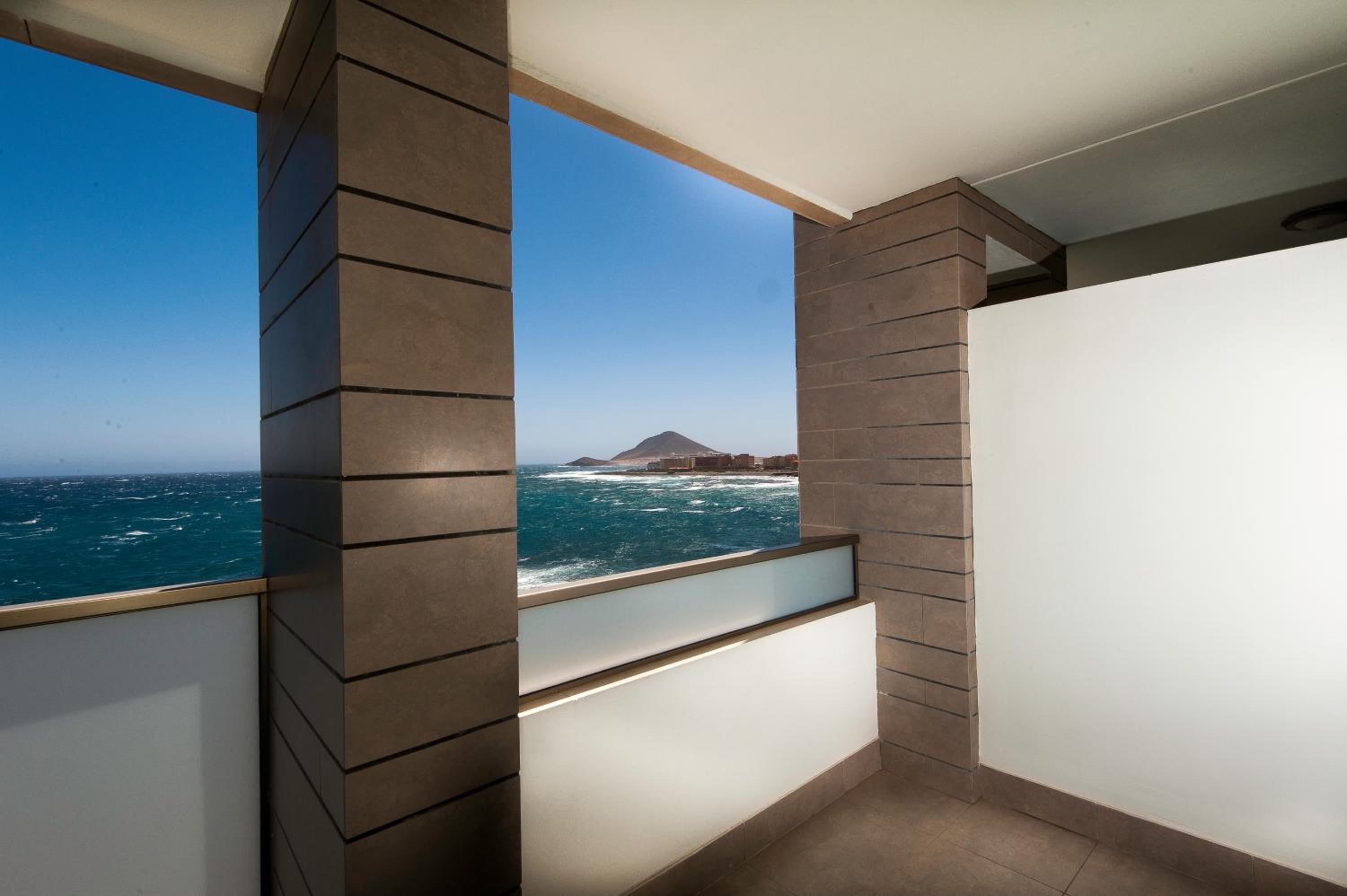Deluxe Suite With Sea View