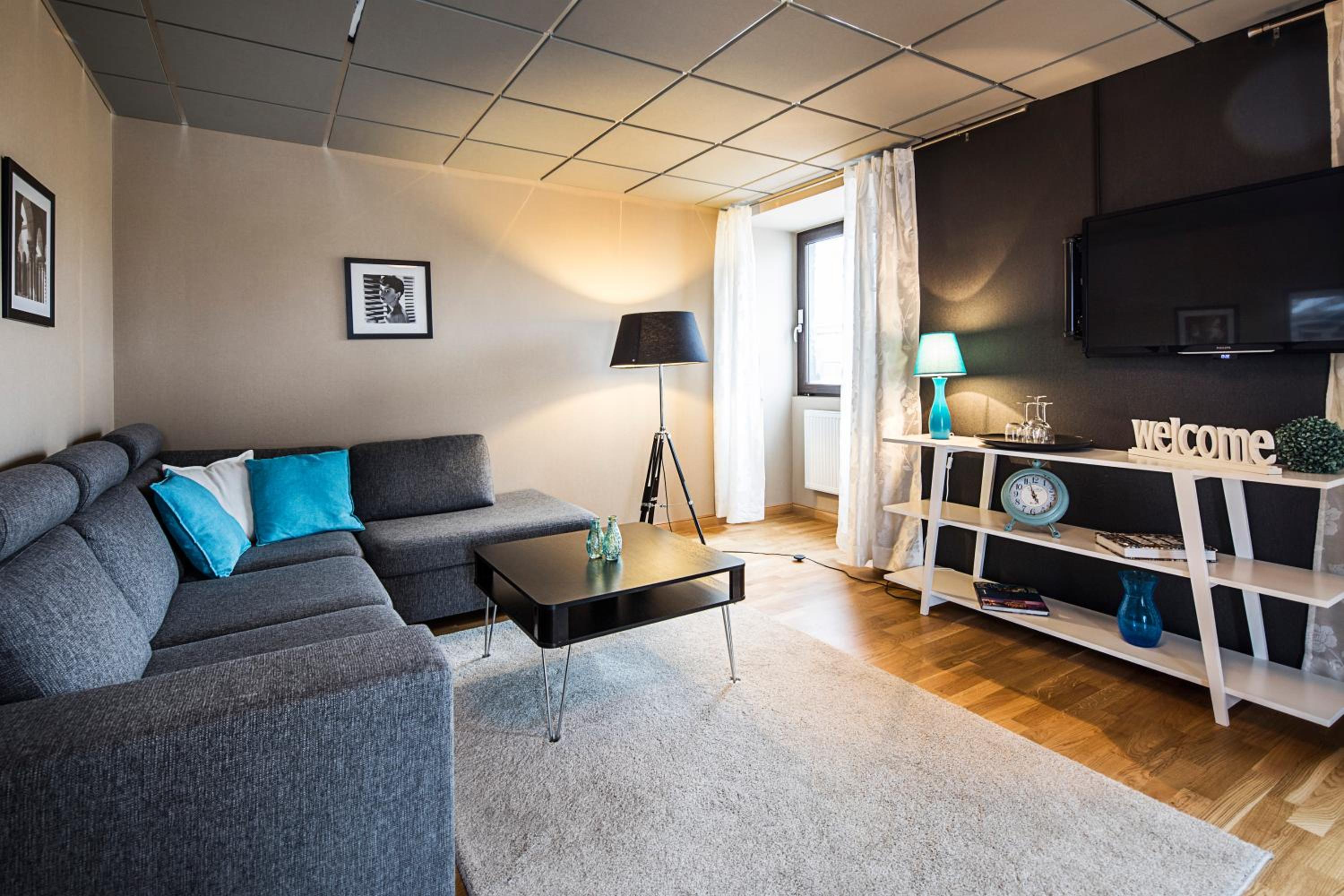Suite - Photo 6