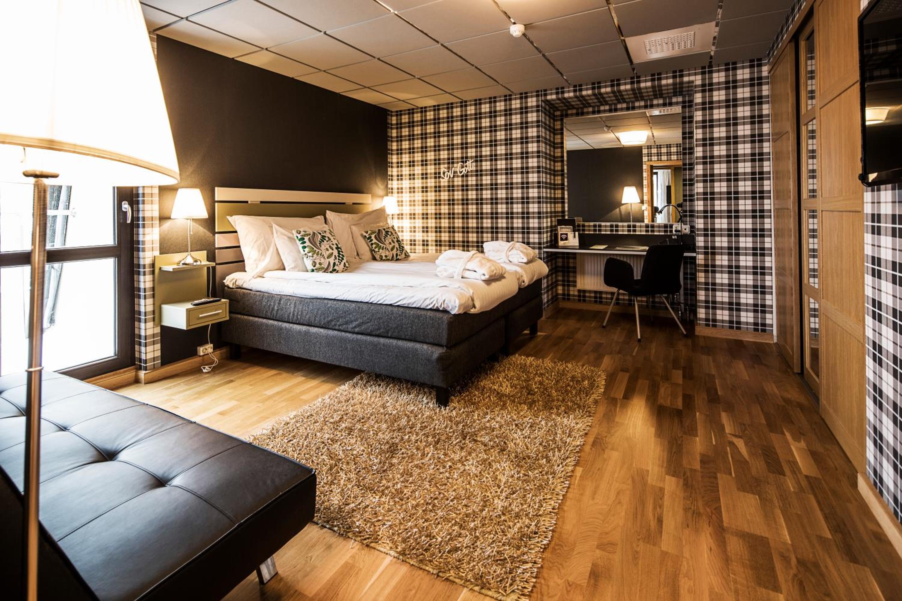 Suite - Photo 5