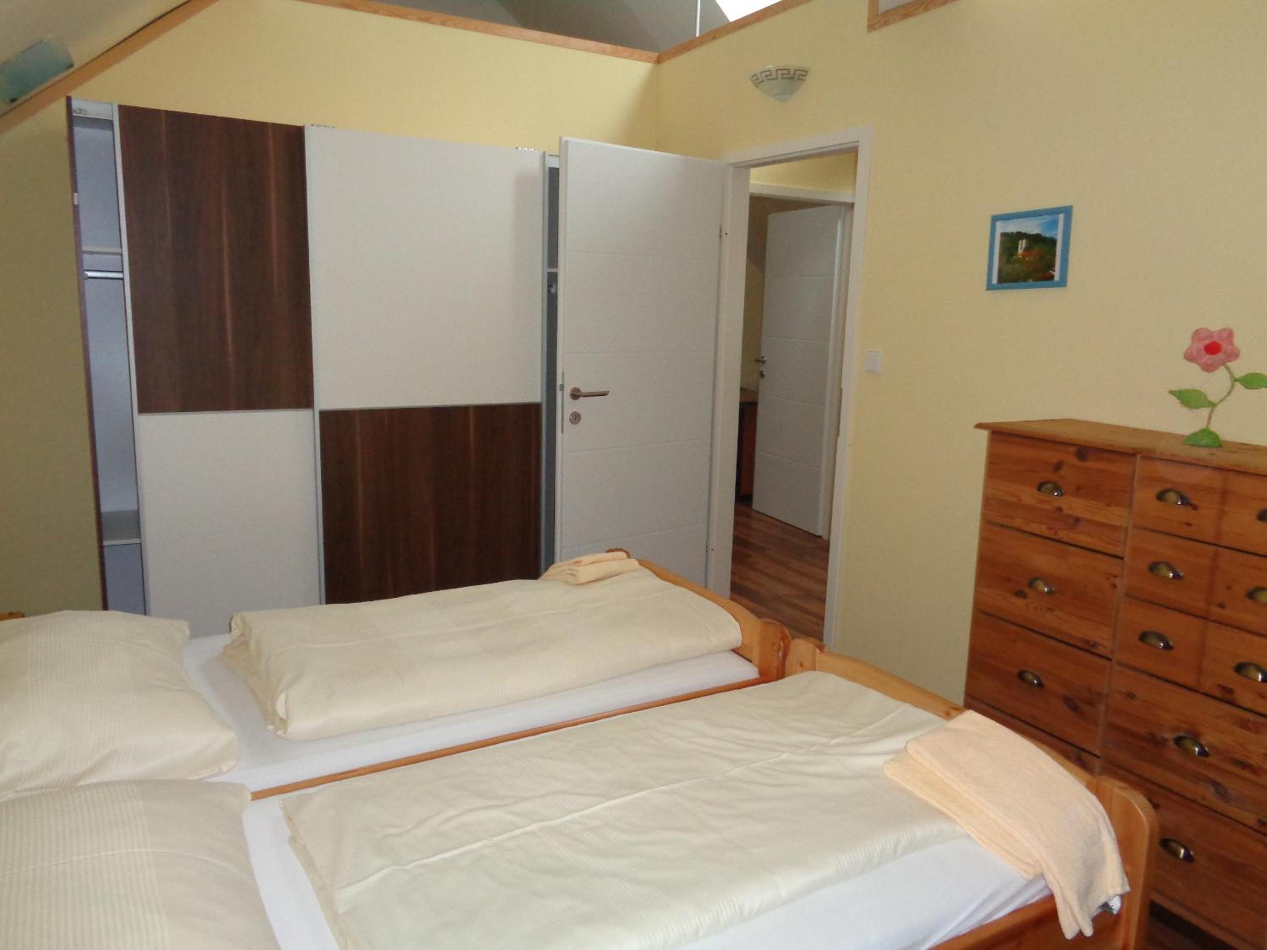 Family Room with Private Bathroom photo 1