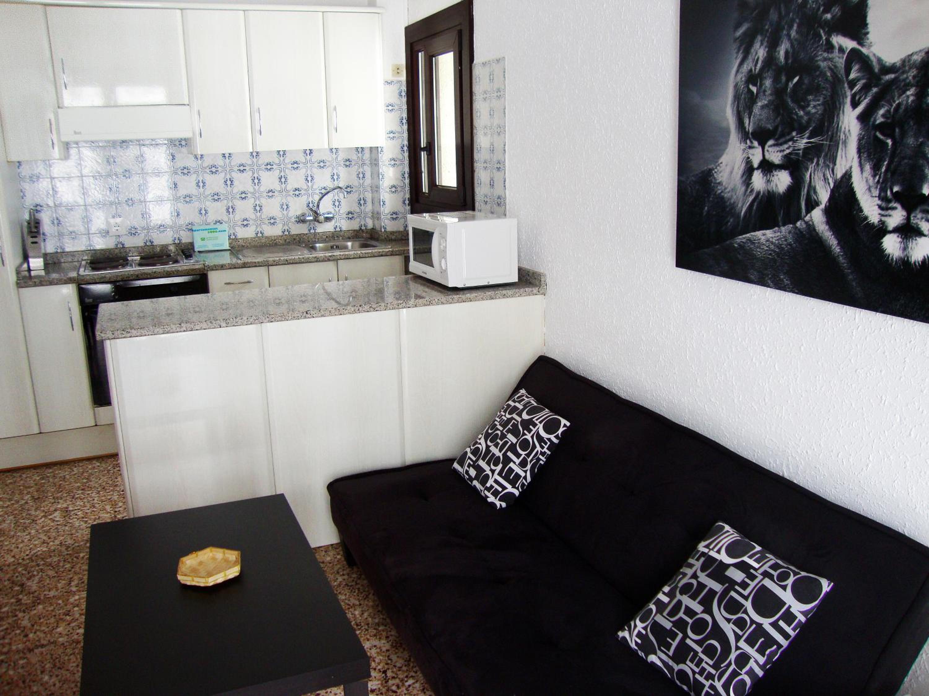 One-Bedroom Apartment photo 3