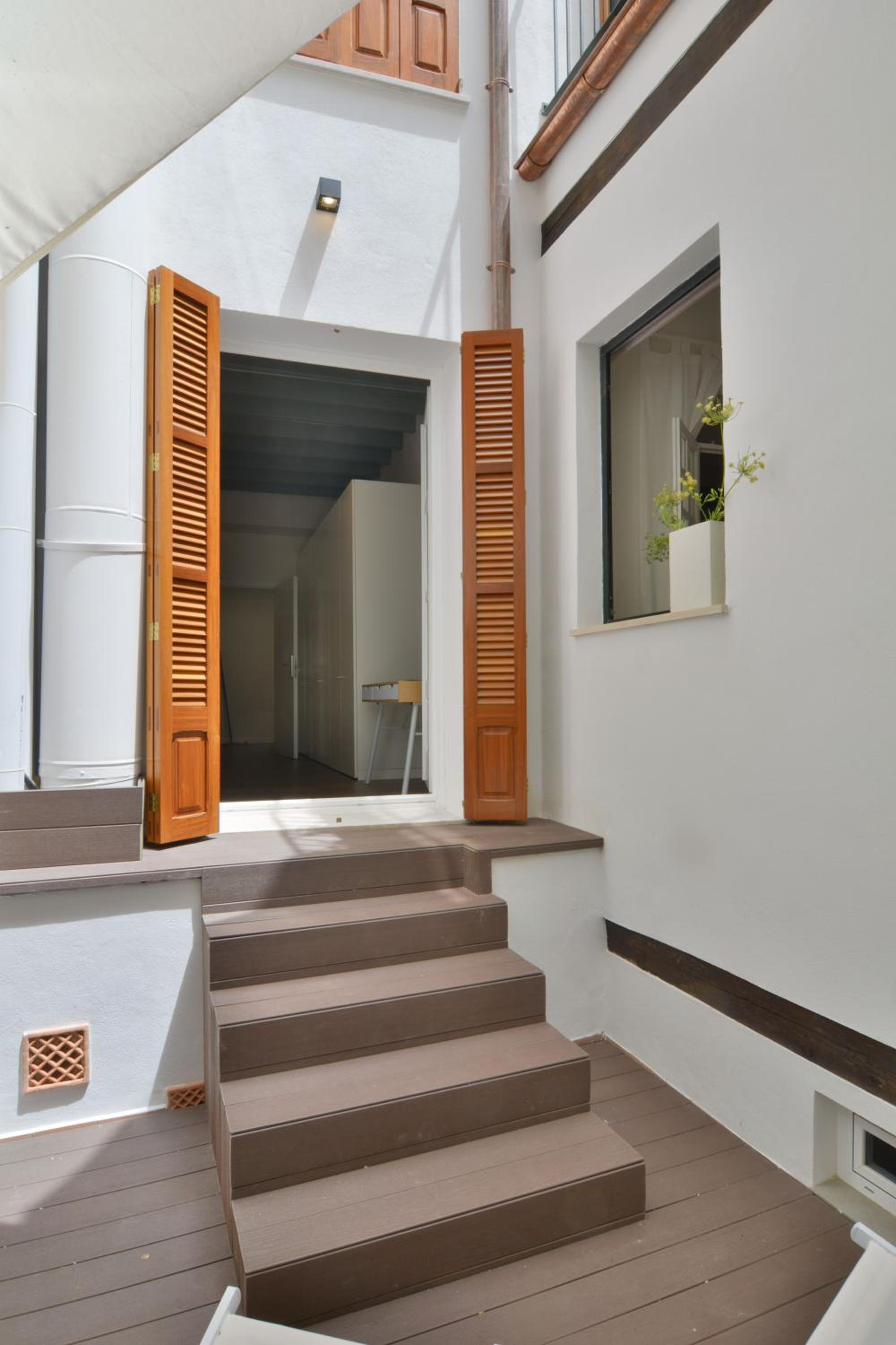 Double Room with Patio photo 2