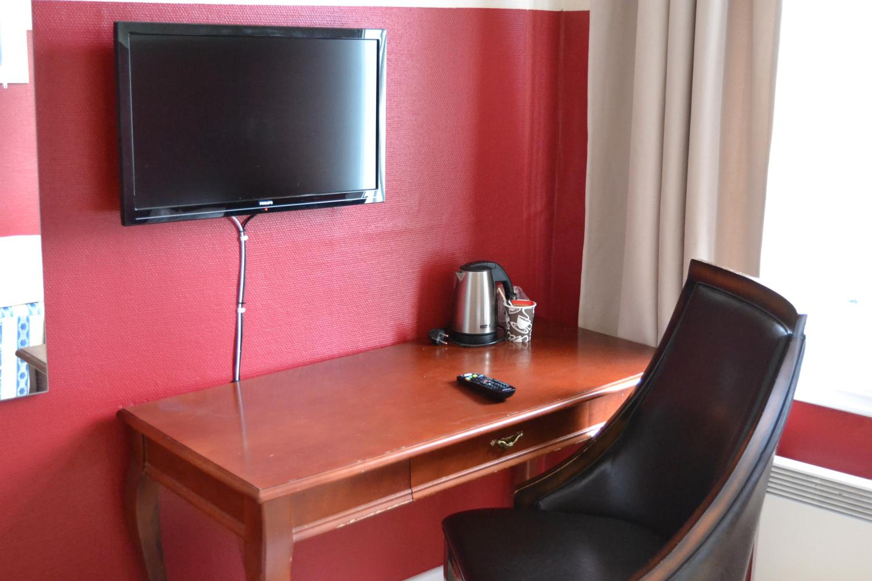 Budget Double Or Twin Room photo 2