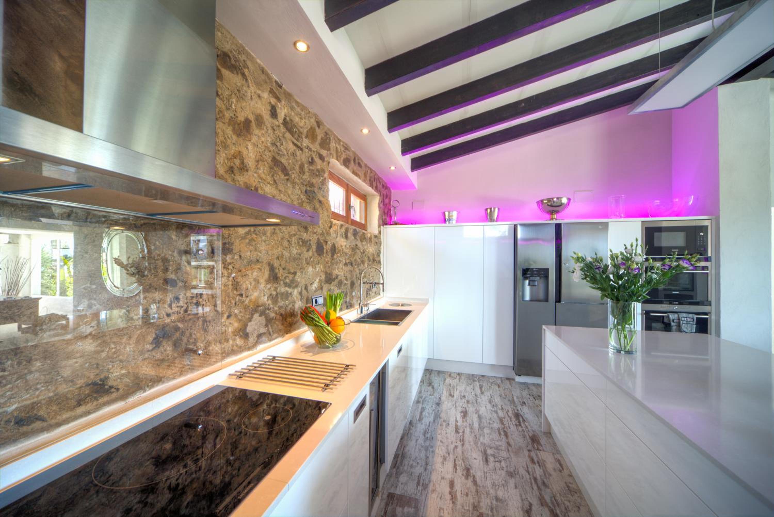 Habitación #169219602