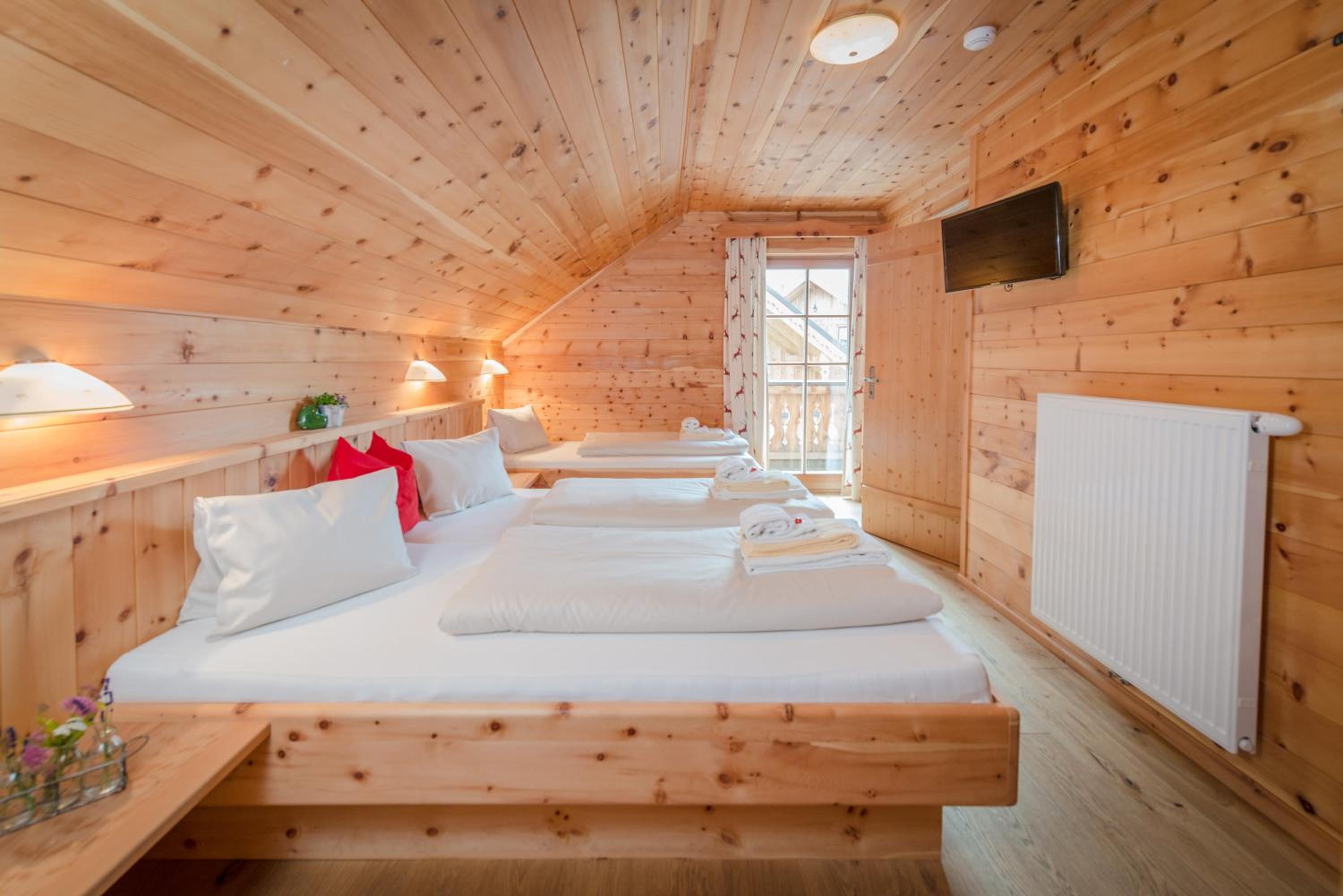 Four-Bedroom Chalet "Holzknecht"