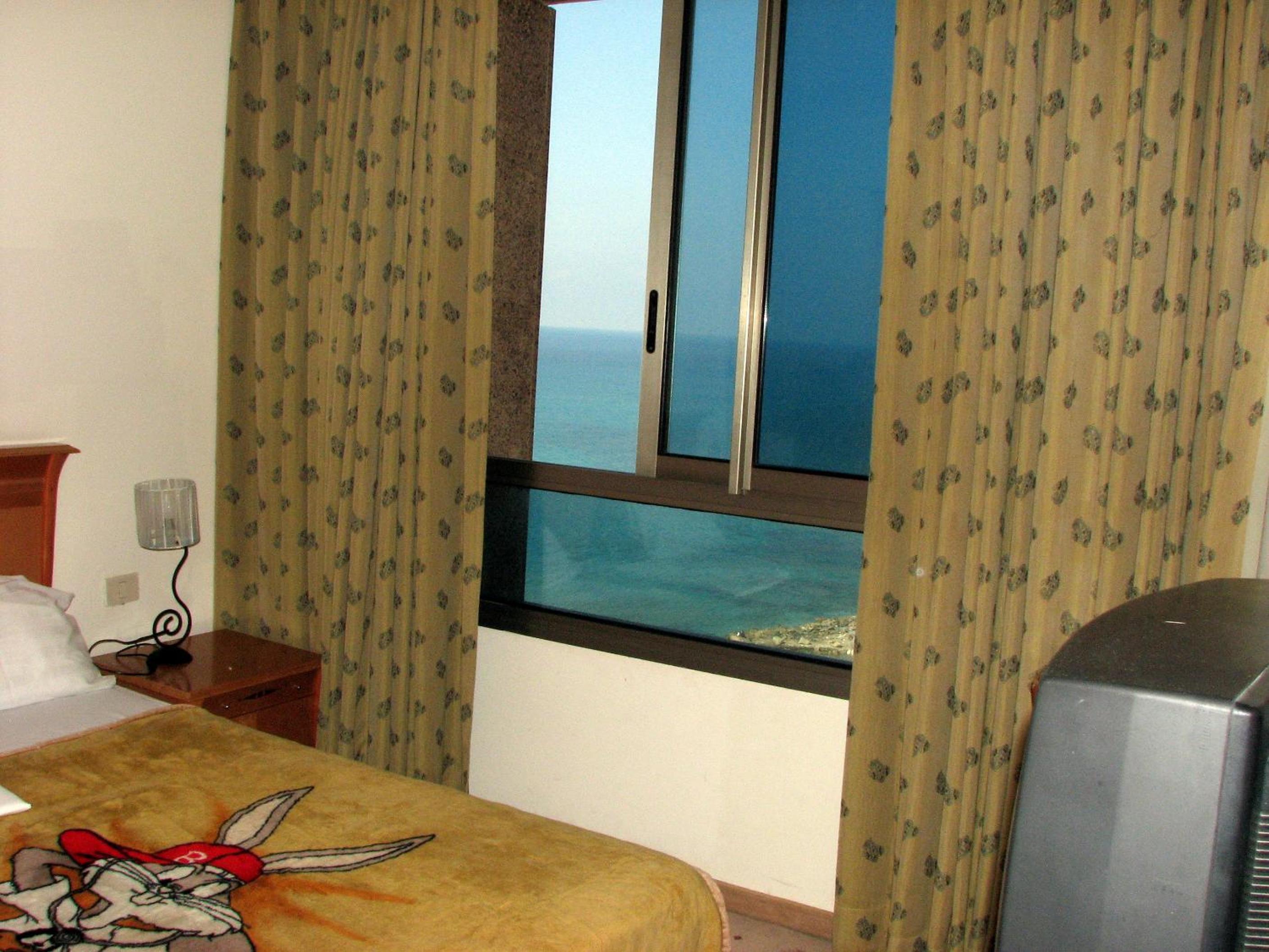  One-Bedroom Apartment with Sea View photo 2