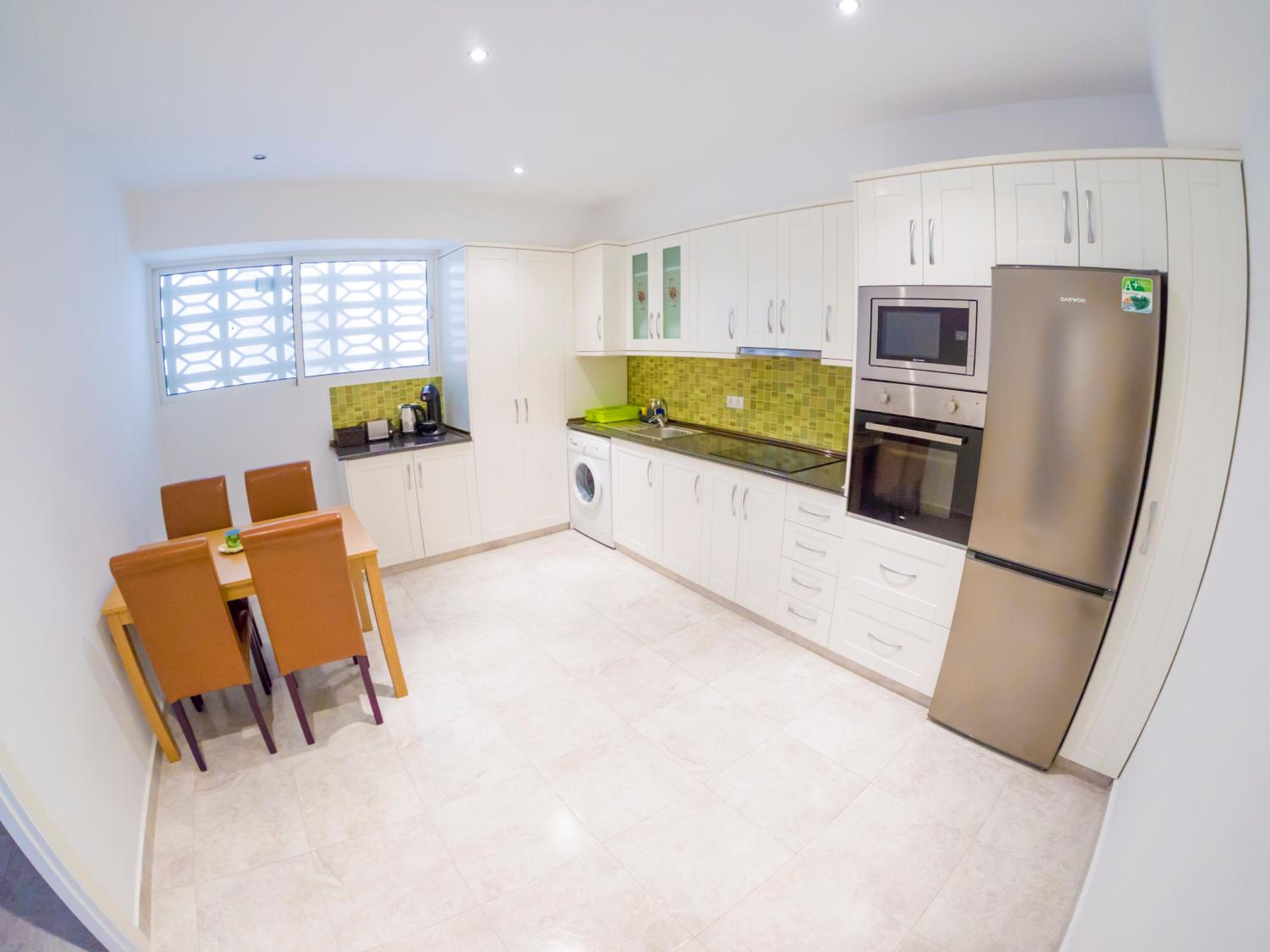 Apartment with Sea View - Photo 31