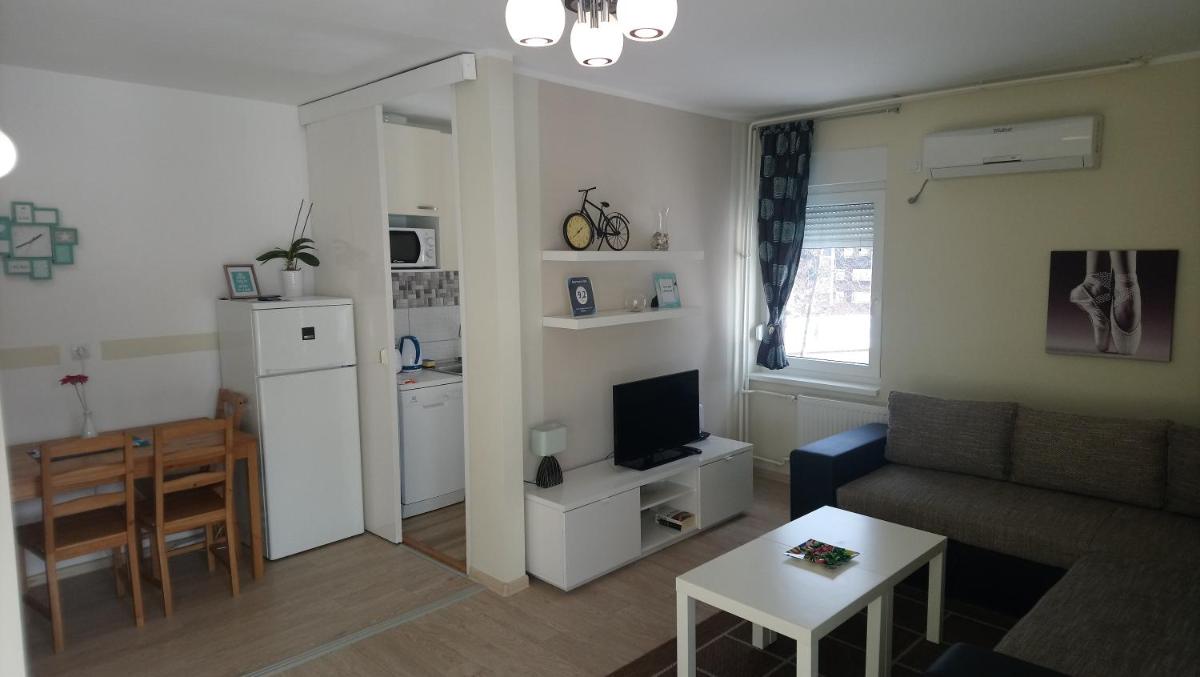 One-Bedroom Apartment - Photo 19