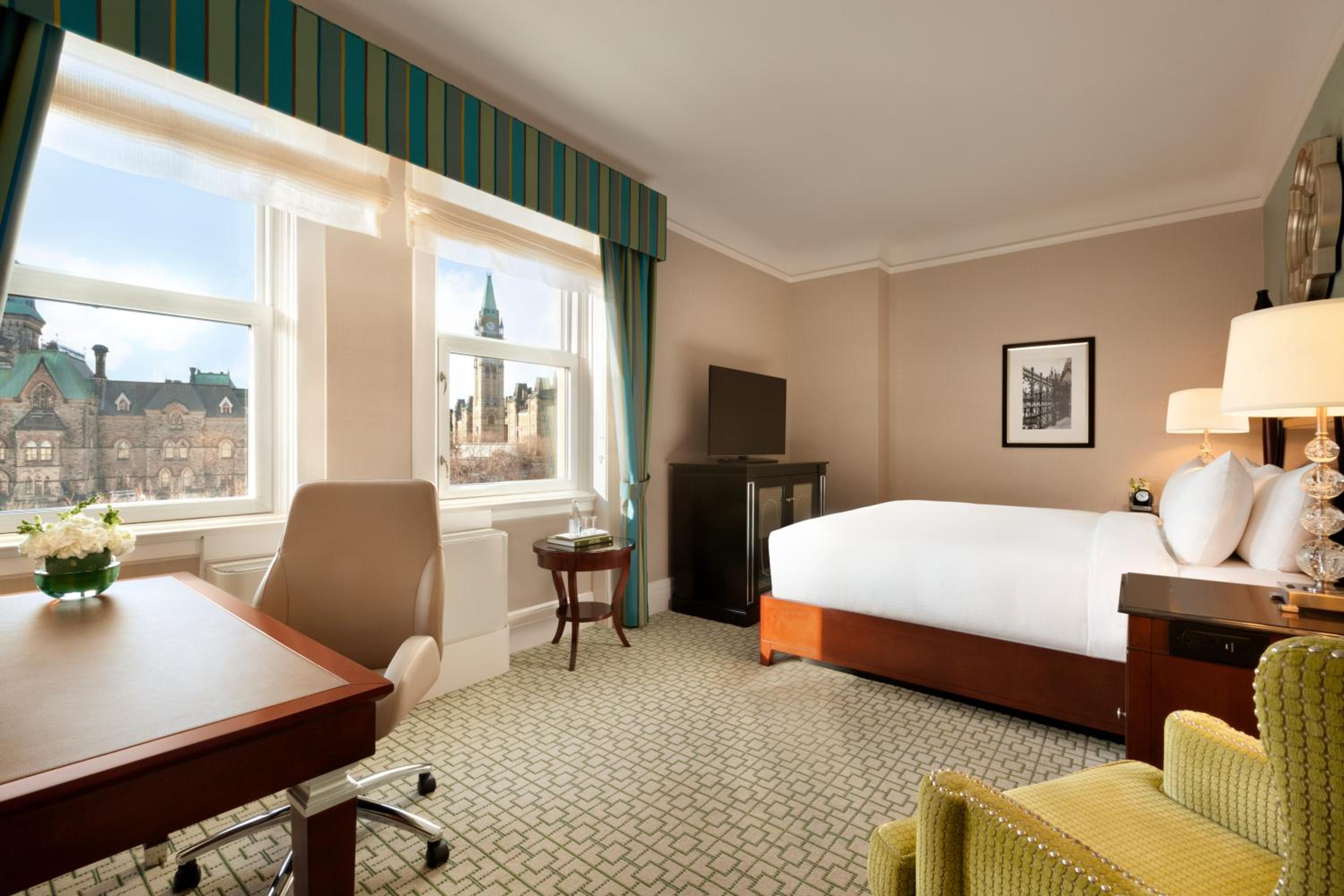 Queen Room with View