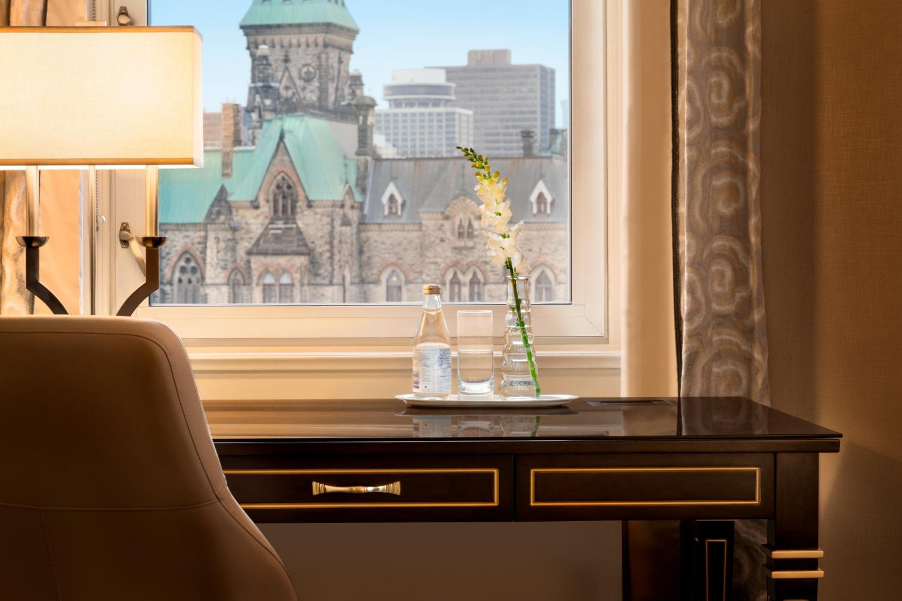 Deluxe King Room with View