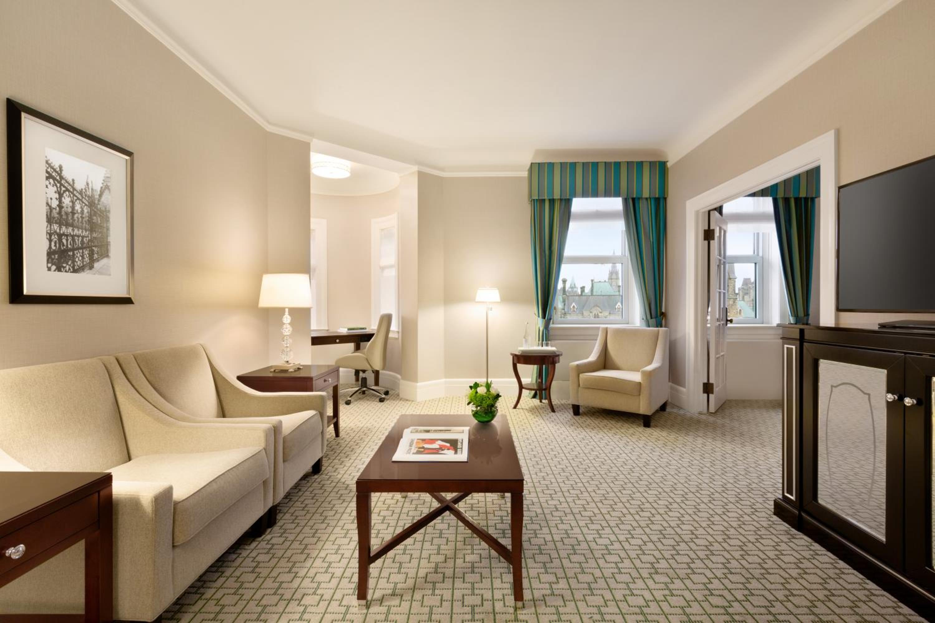 Corner Suite with Double Bed