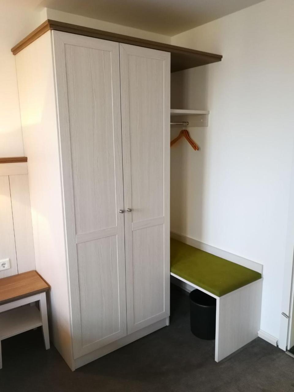 Superior Double Room with Balcony - Photo 4