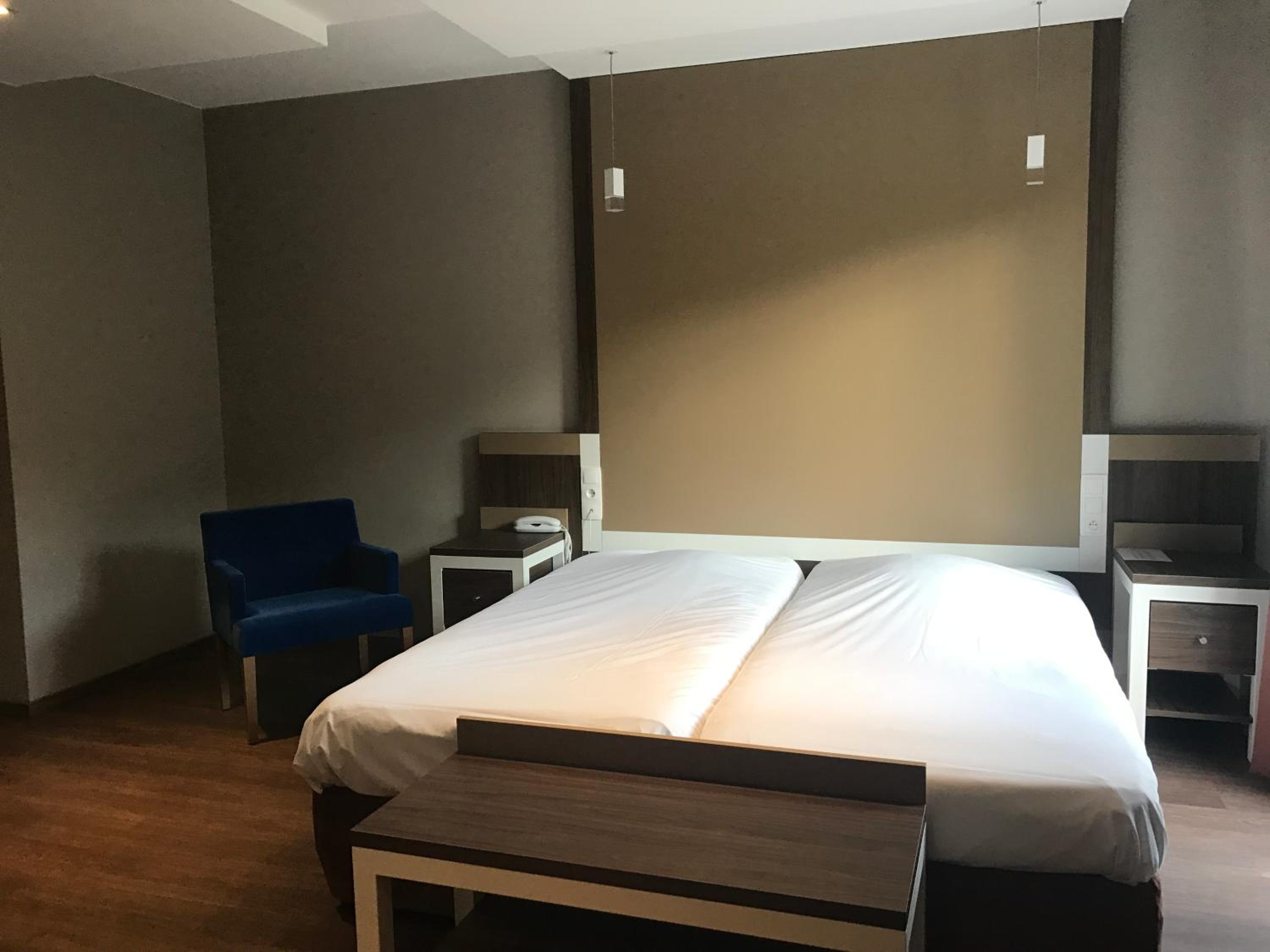 Superior Double or Twin Room - Photo 6