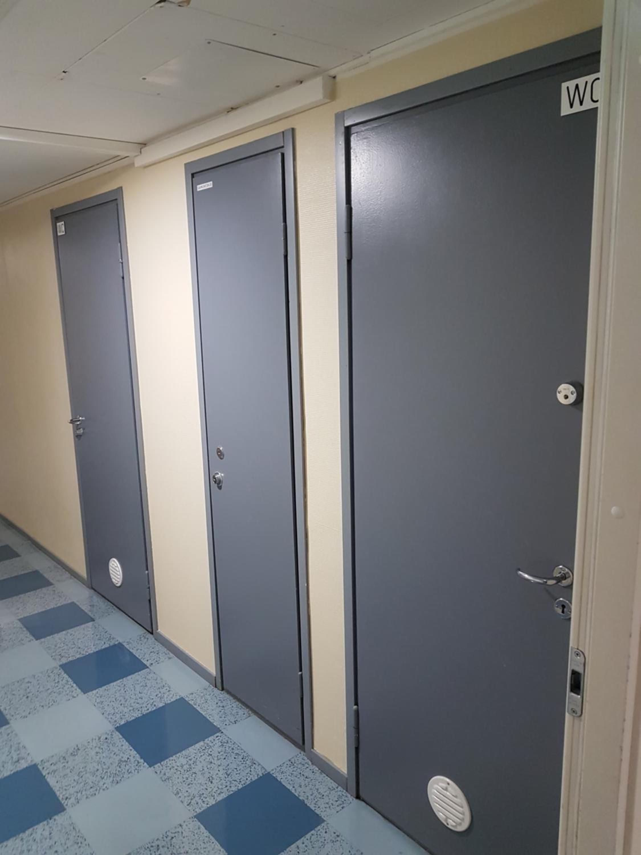 Standard Twin Room with Shared Bathroom