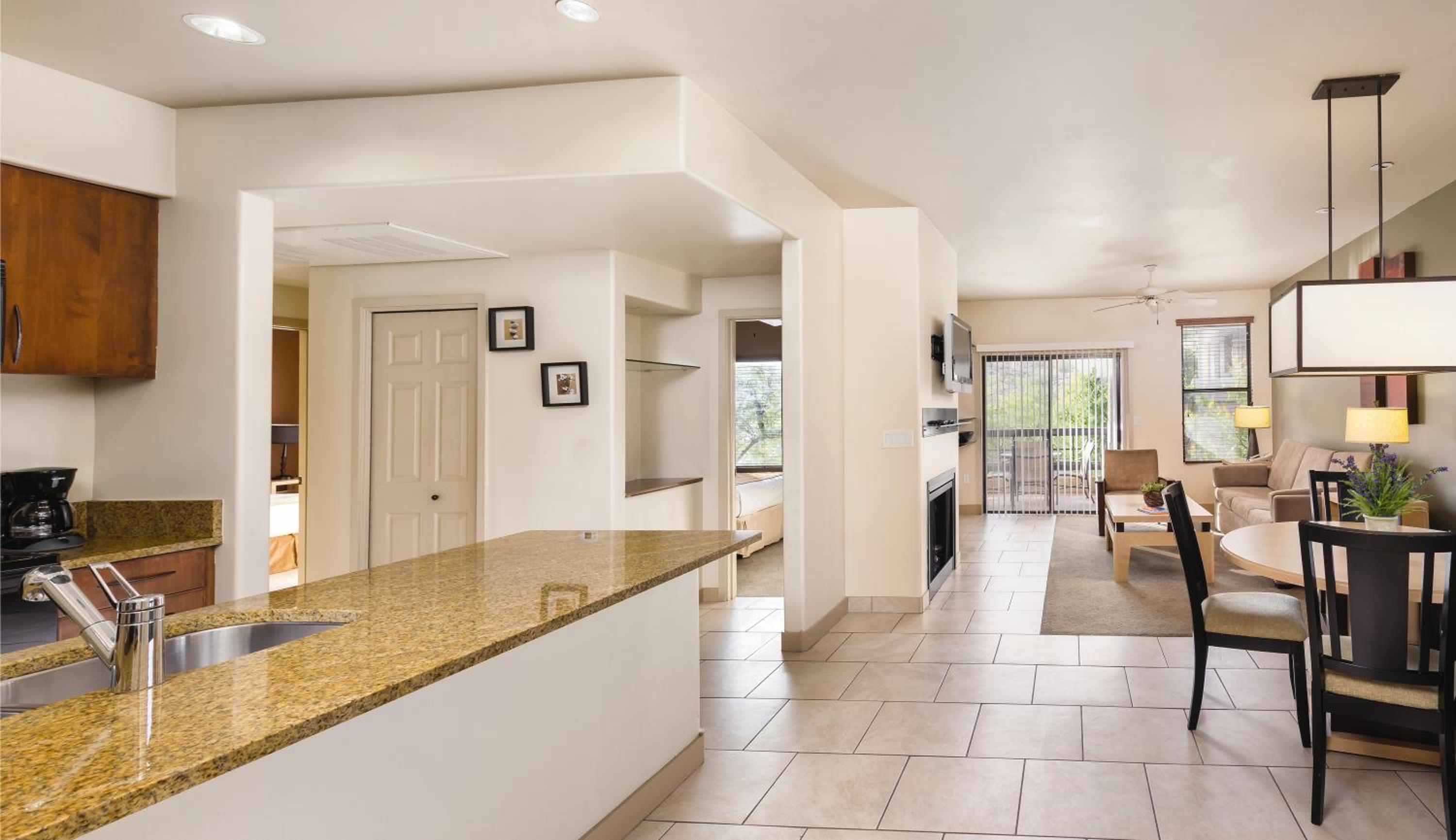 Three-Bedroom Suite photo 3