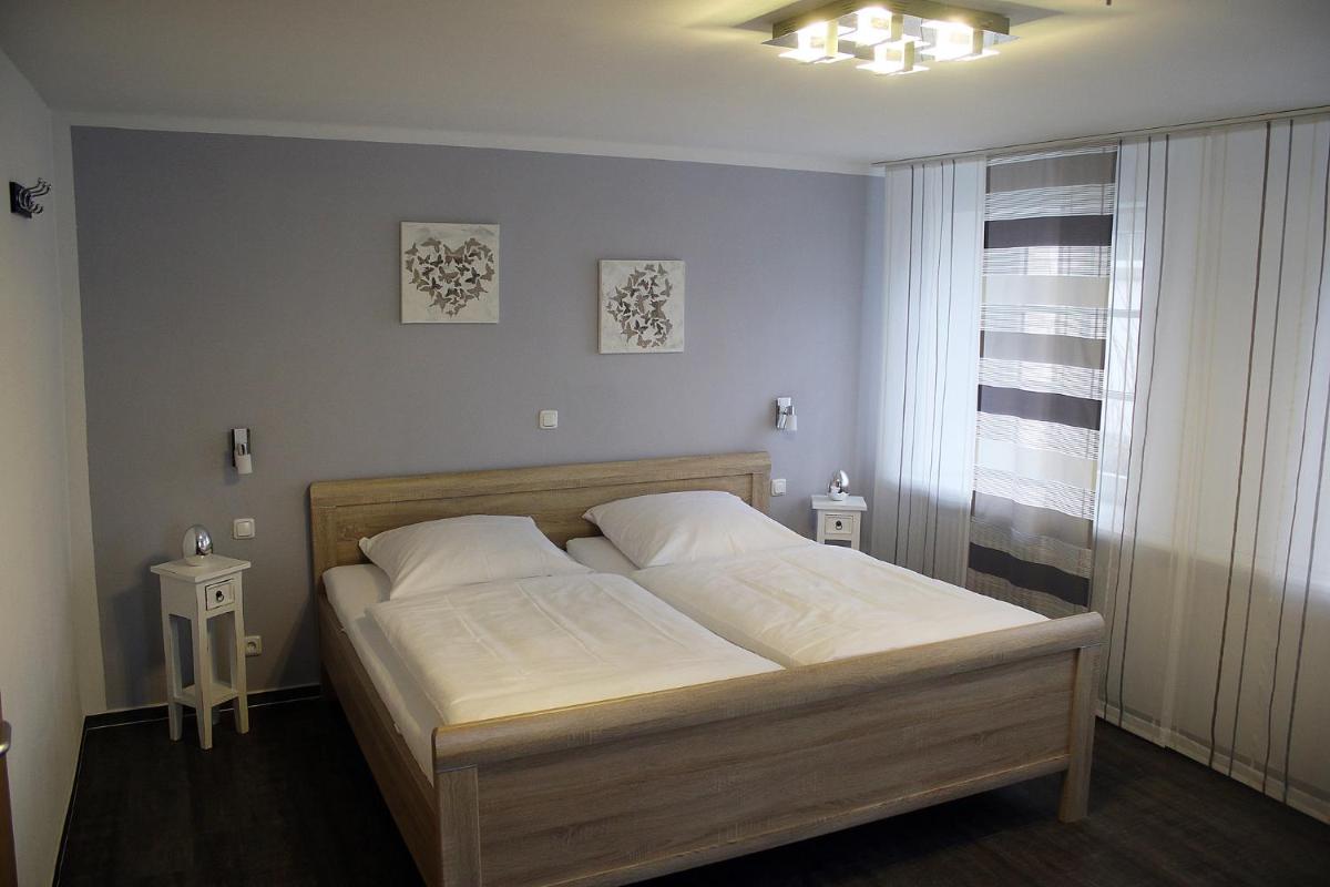 Double Room - Photo 7