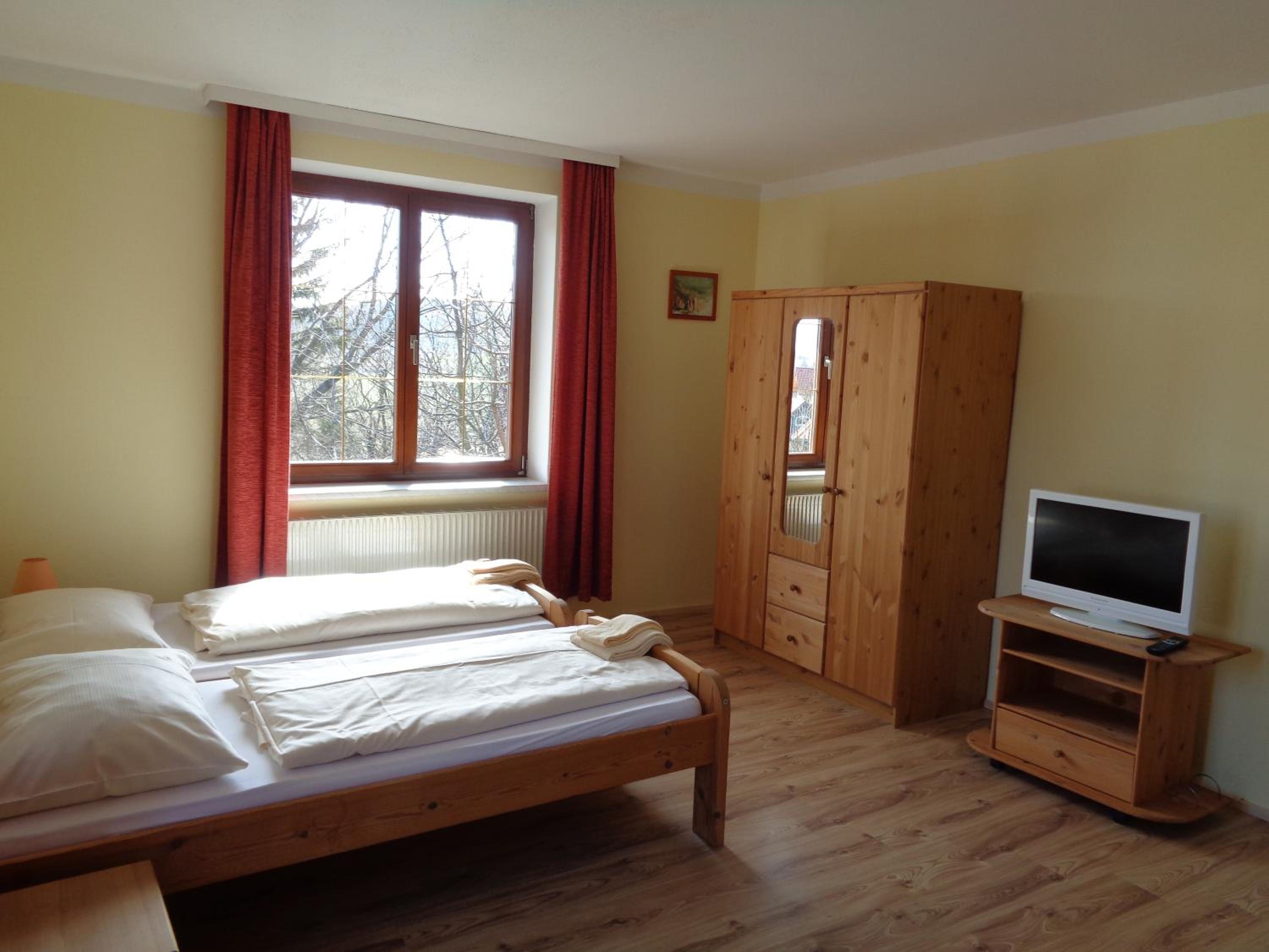 Three-Bedroom Apartment - Photo 5