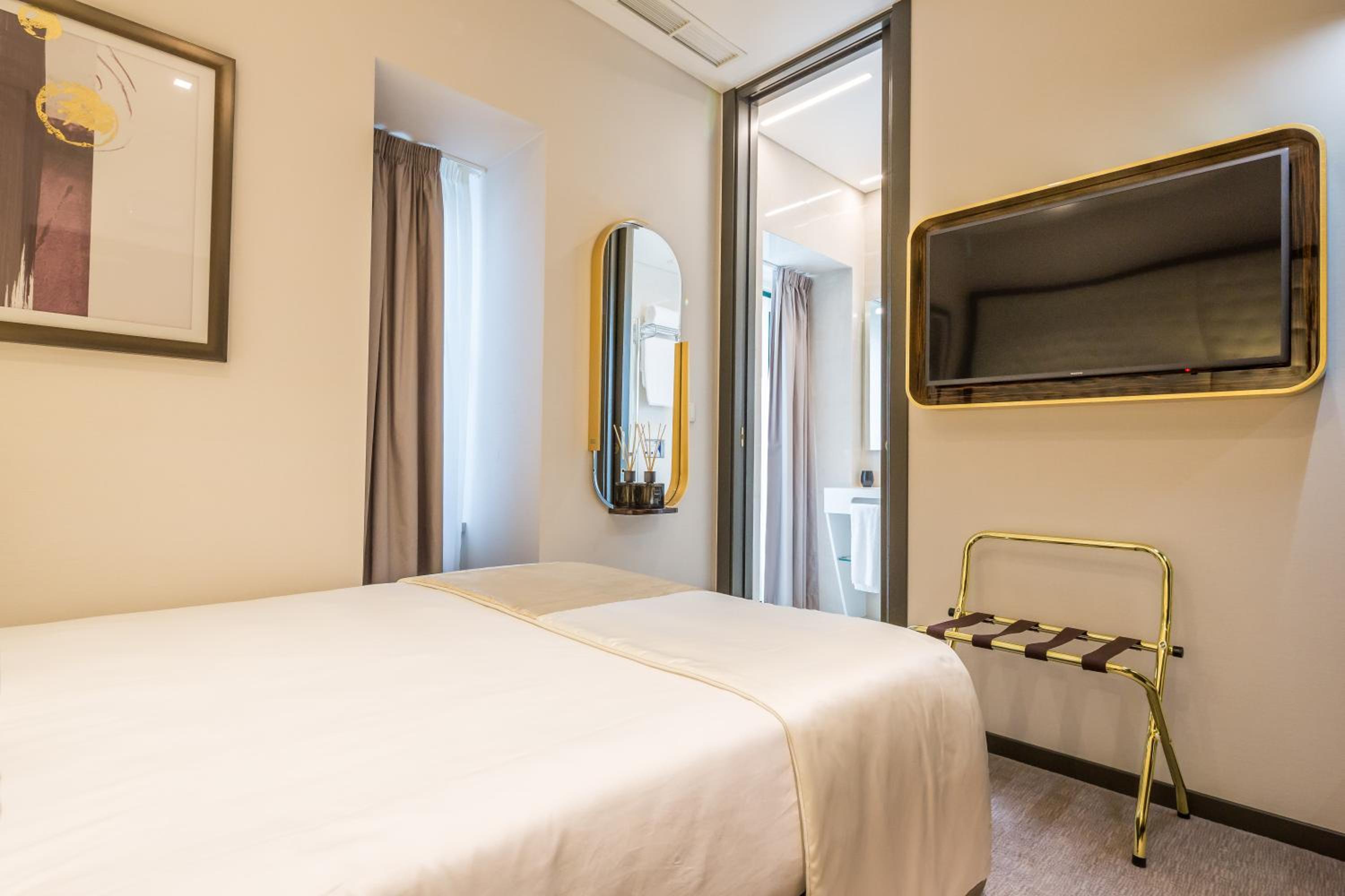 Single Room photo 2