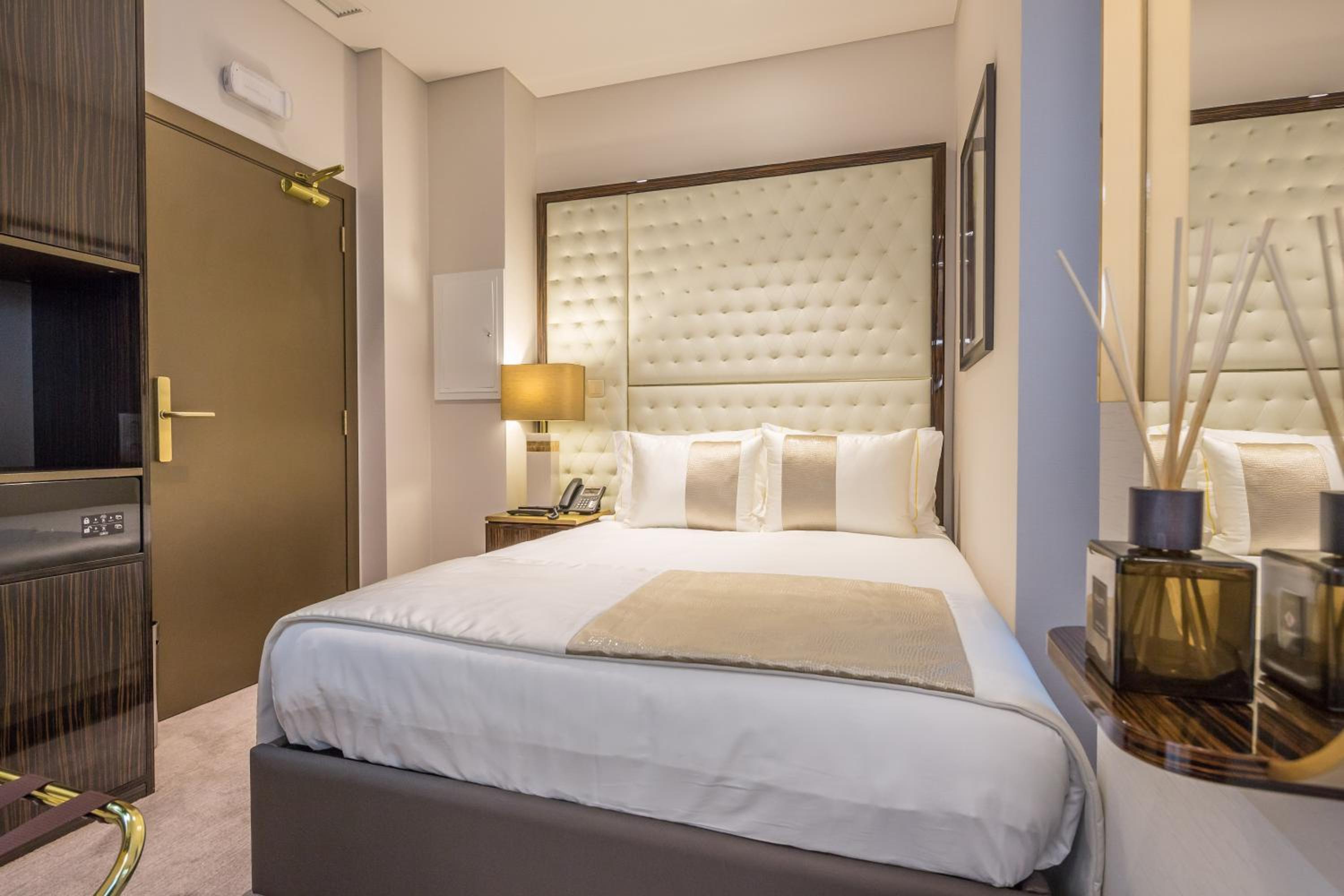 Single Room photo 1
