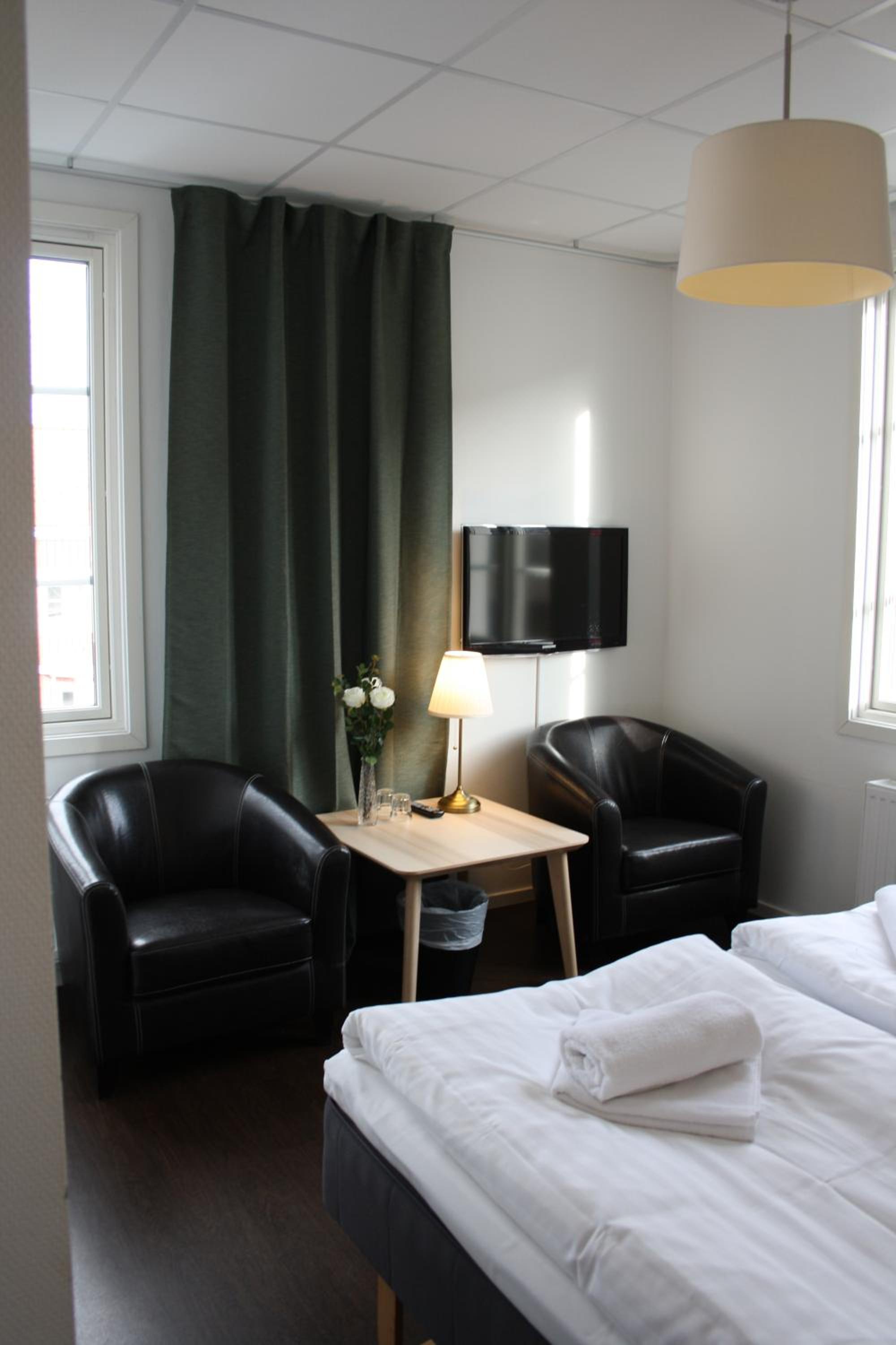 Double Room - Pet Friendly photo 3