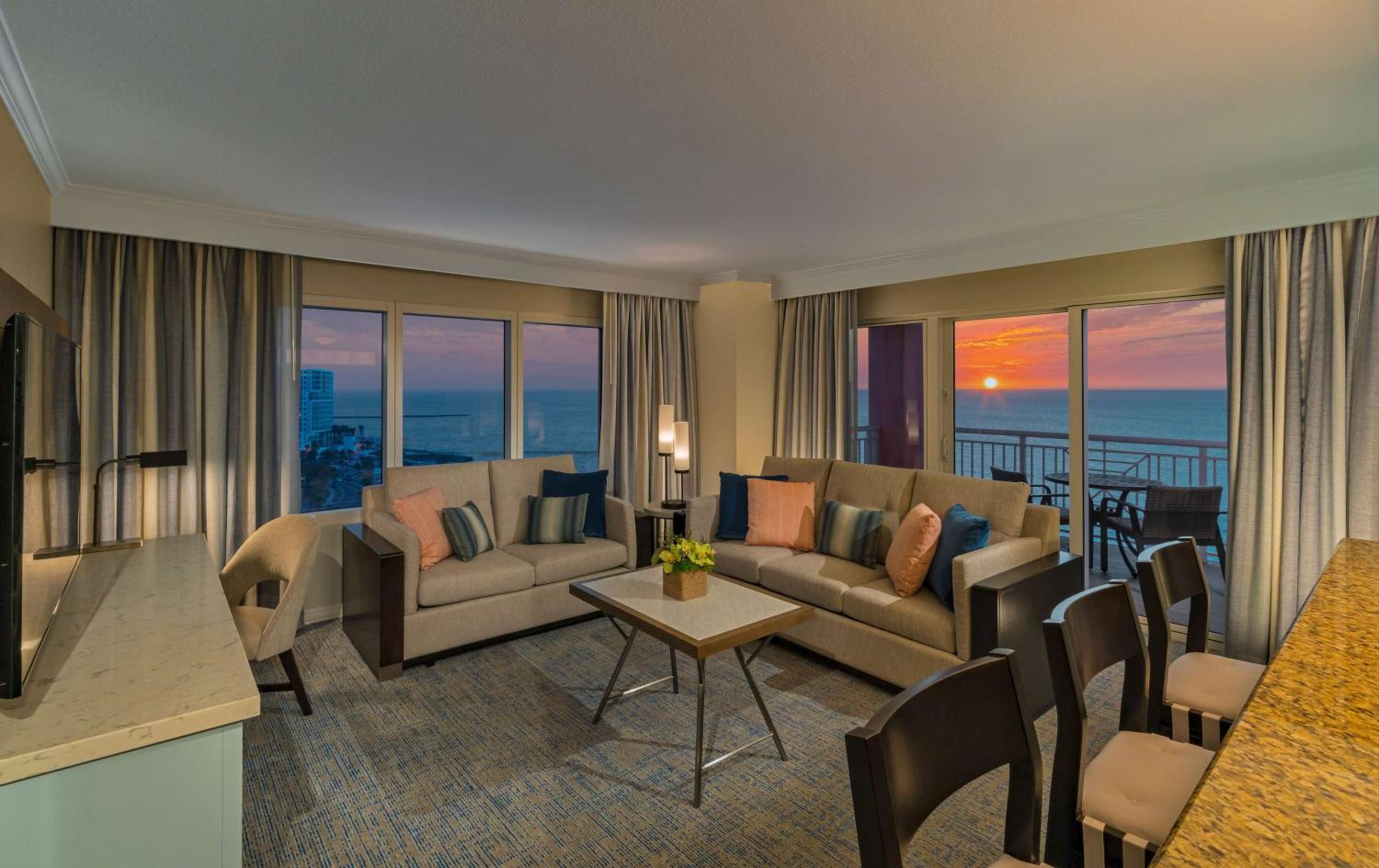 Two-Bedroom Suite with Kitchen and Ocean View - Photo 3