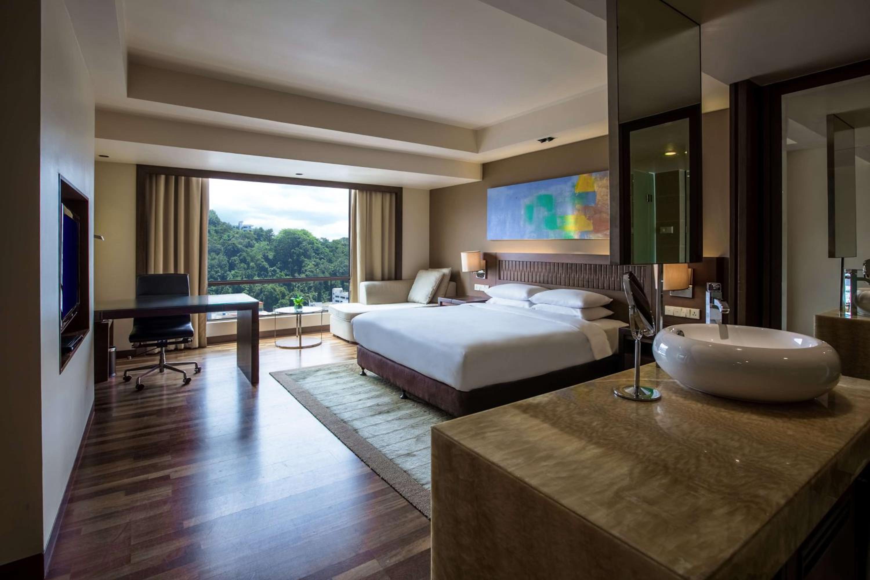 King Room - Club Access - Photo 2