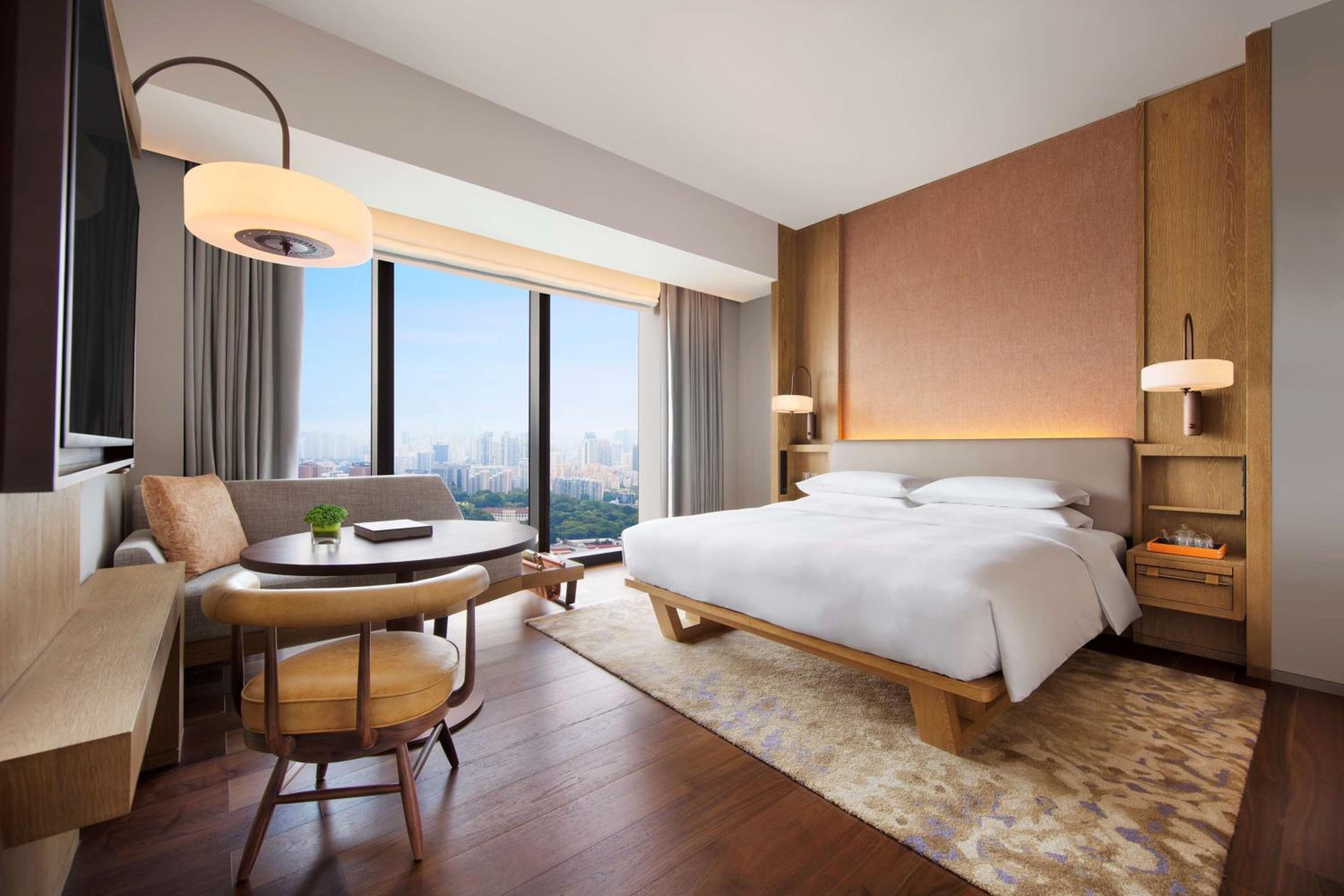 Heritage King Room with One King Bed (Non Smoking)