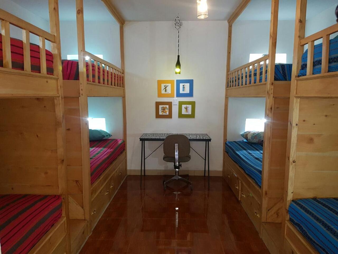 Bed in 8-Bed Dormitory Room photo 1