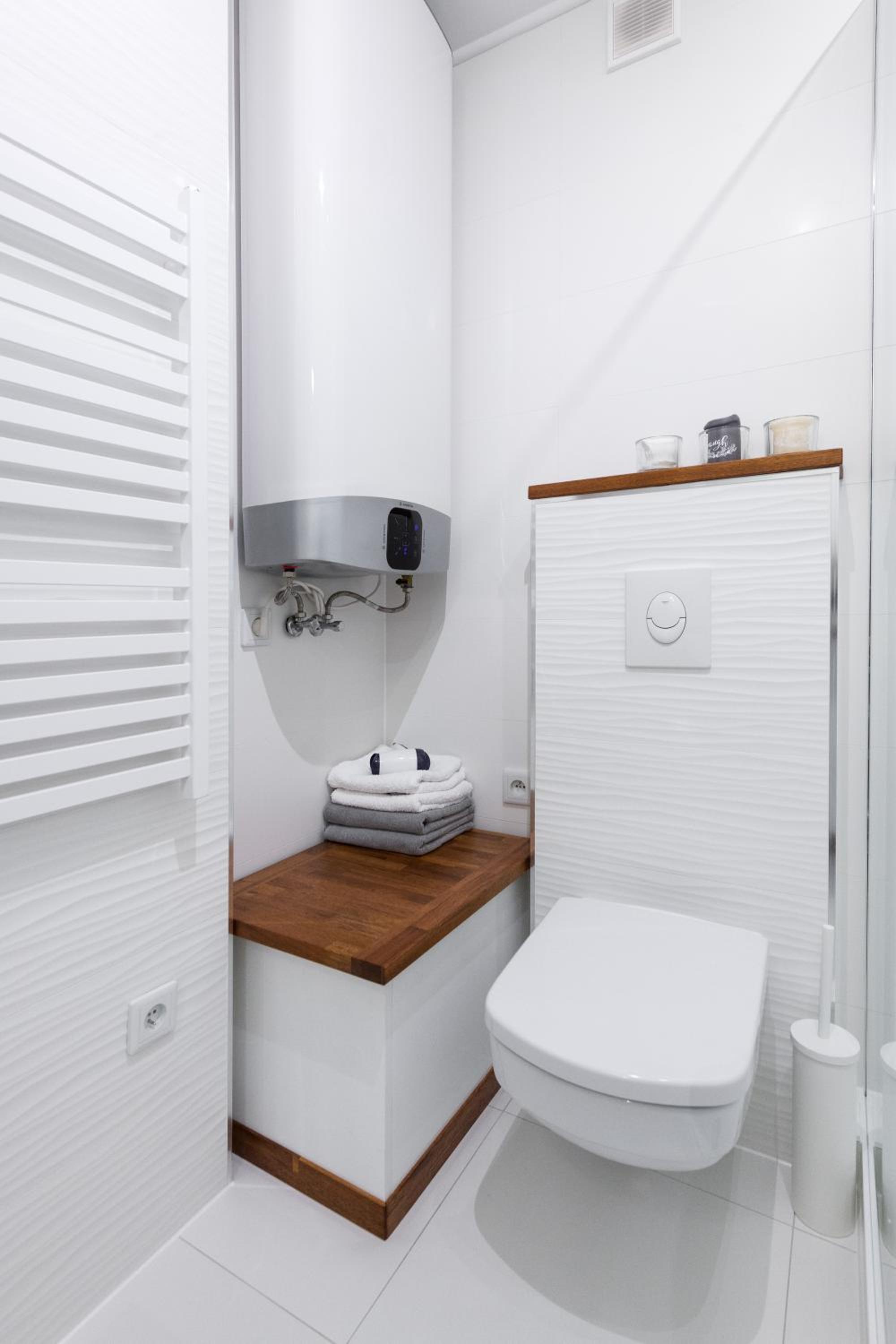 Studio Apartment - Photo 2
