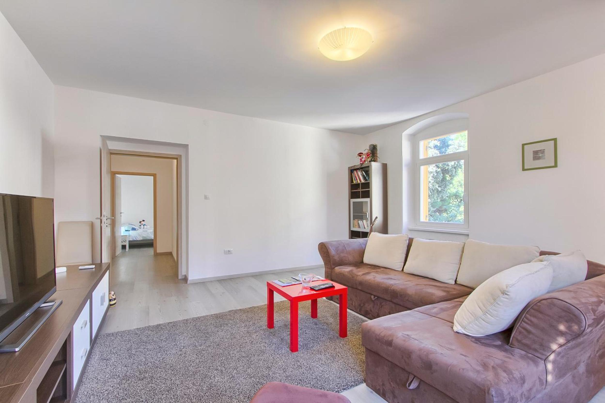 Three-Bedroom Apartment - Photo 15