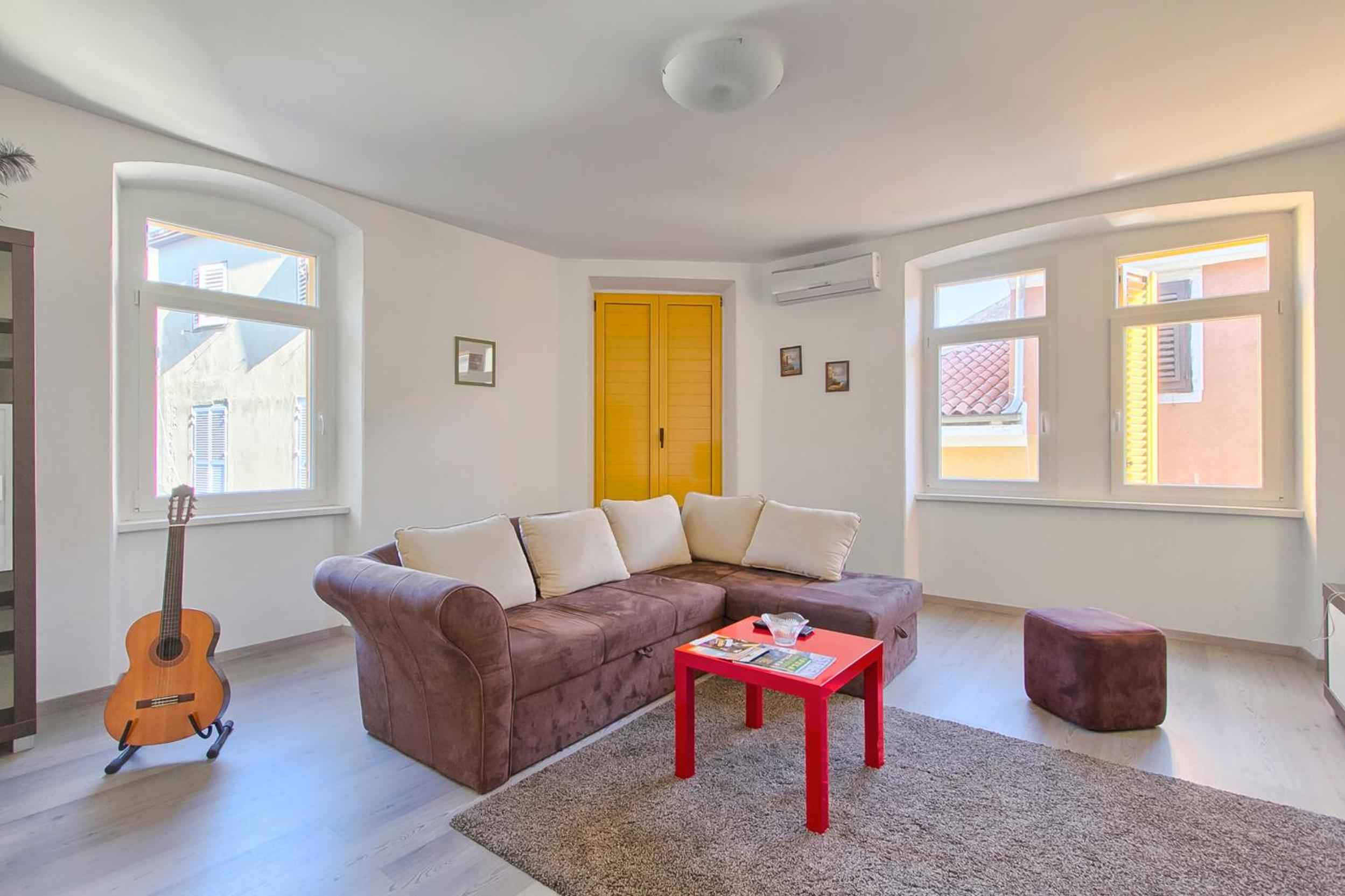 Three-Bedroom Apartment - Photo 20