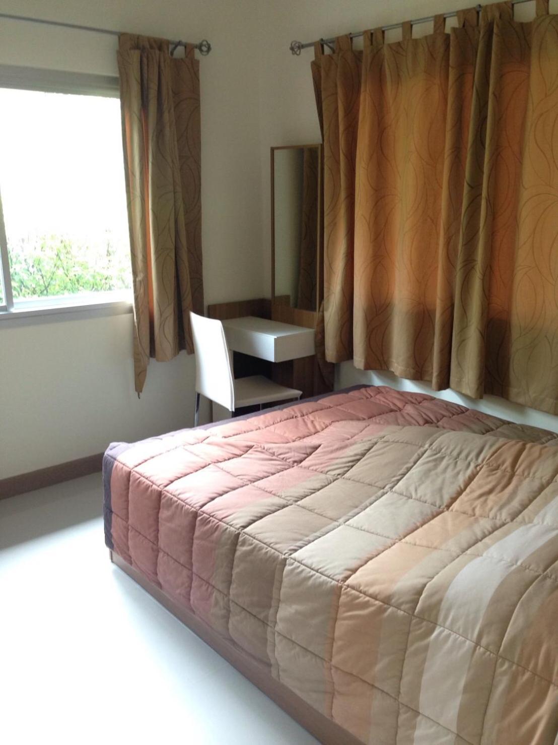 Two-Bedroom Bungalow - Photo 1