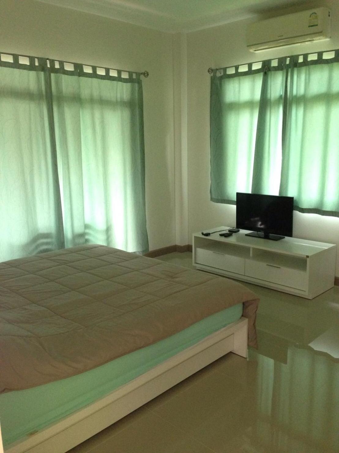 Two-Bedroom Bungalow - Photo 7