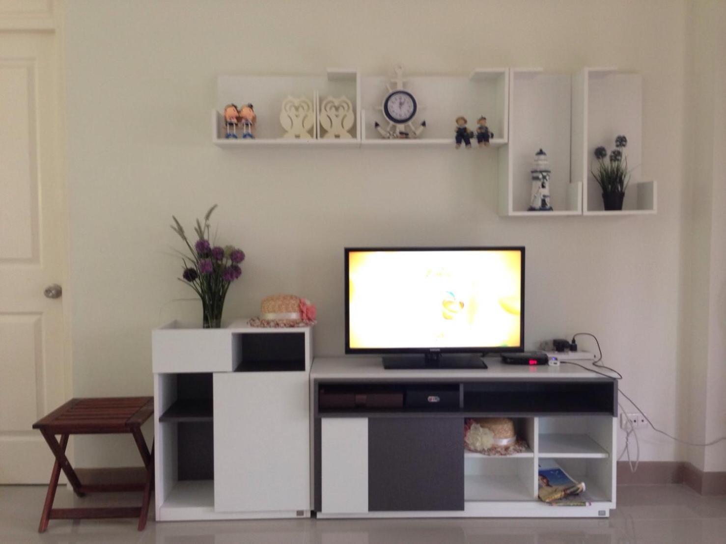 Two-Bedroom Bungalow - Photo 8