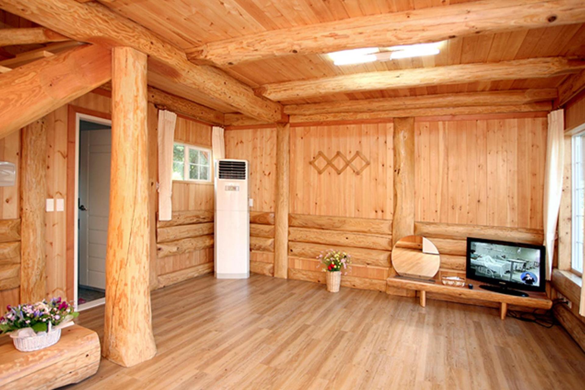 Three-Bedroom House - Photo 1