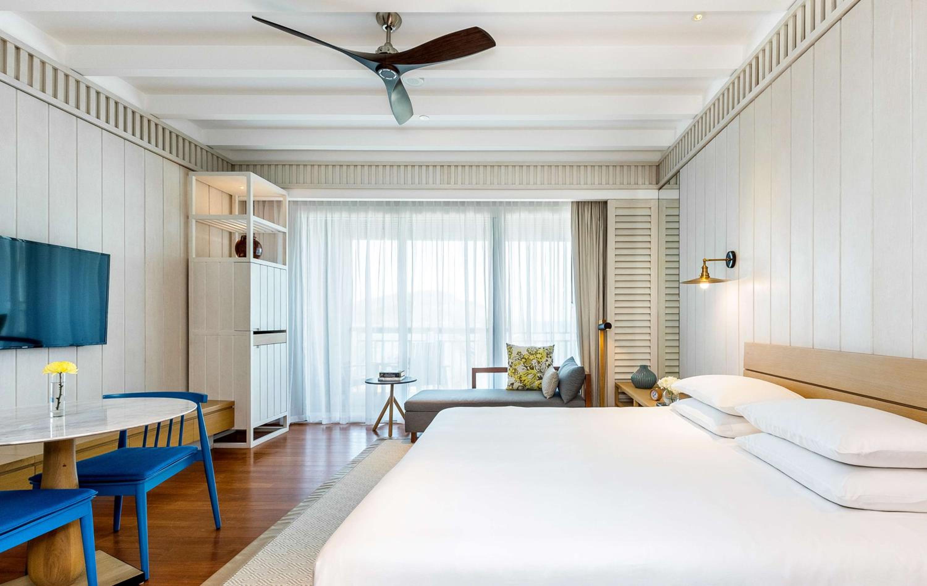 King Room with Pool View