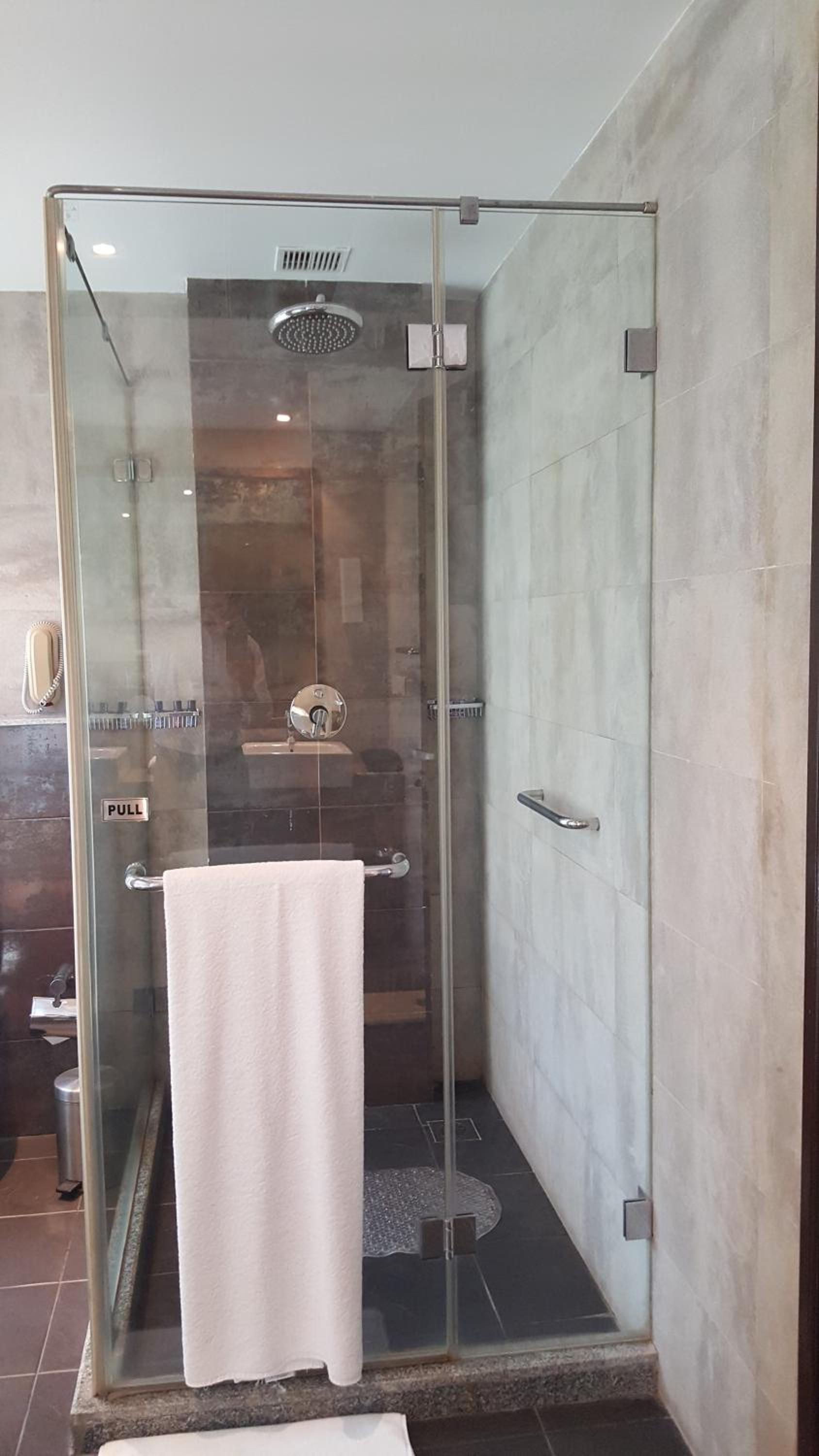 Luxury Lagoon View Suite (20% off on session of Spa,Complimentary welcome drinks on arrival and Complimentary Hi-Tea)  - Photo 2