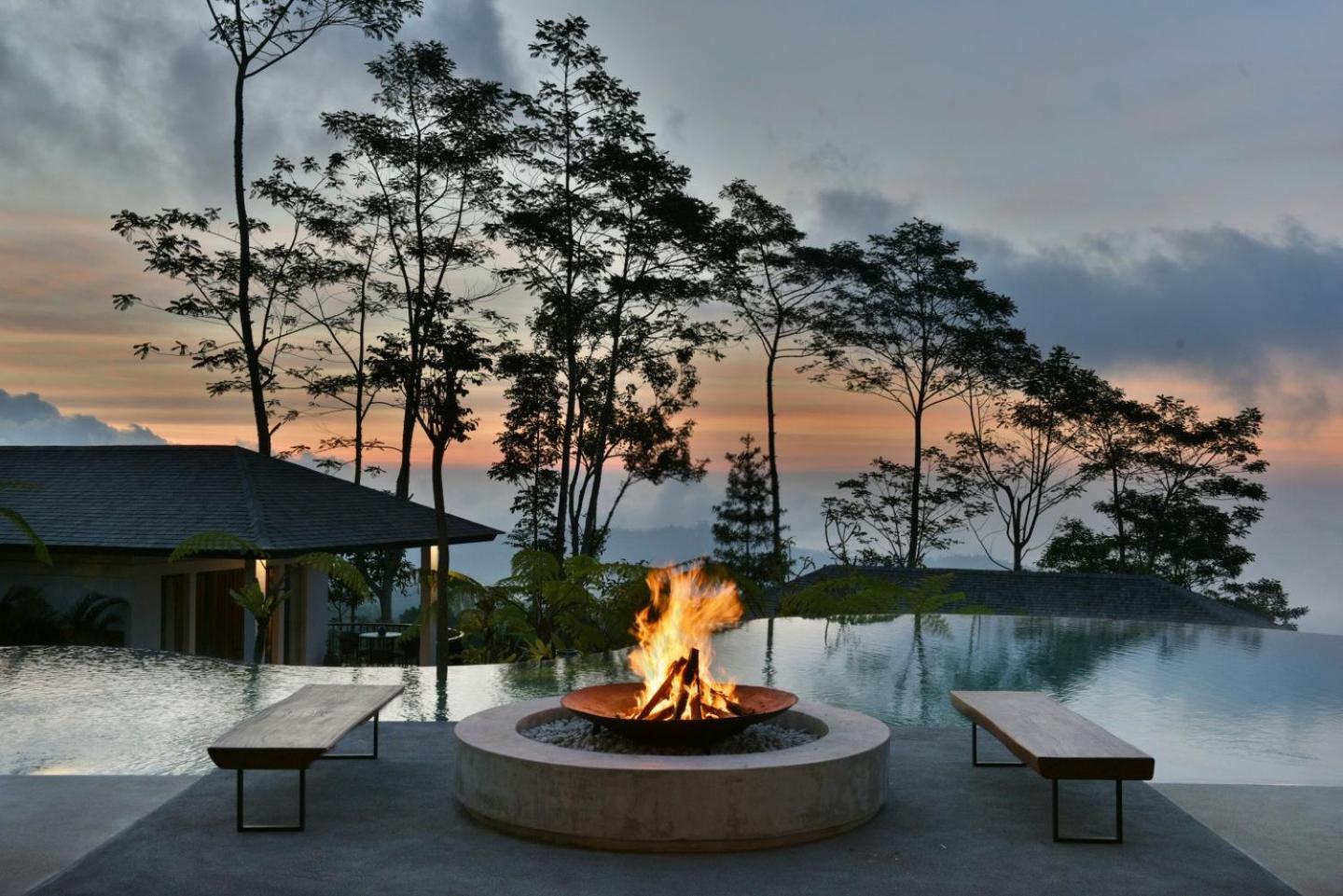 Five-Bedroom Villa photo 2