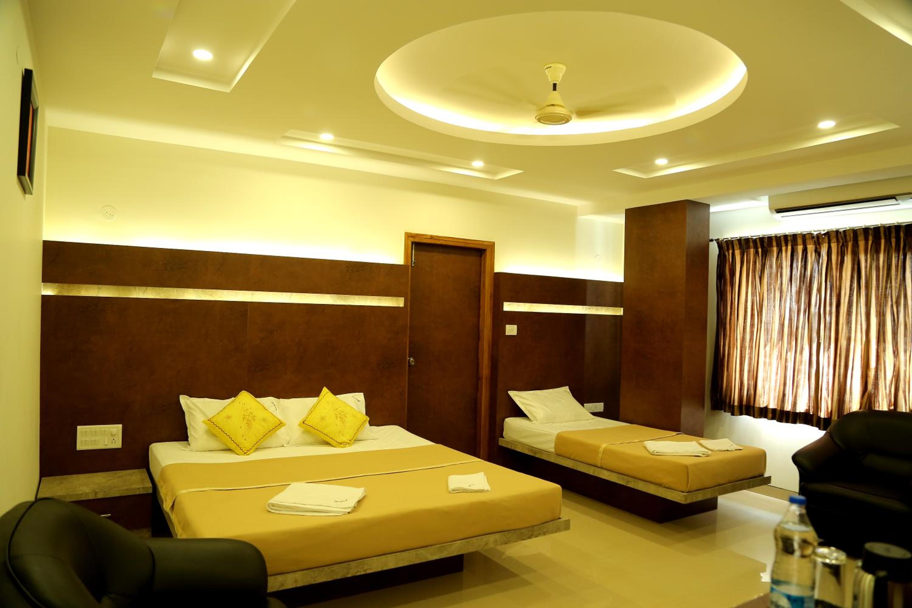 Triple Room with Balcony