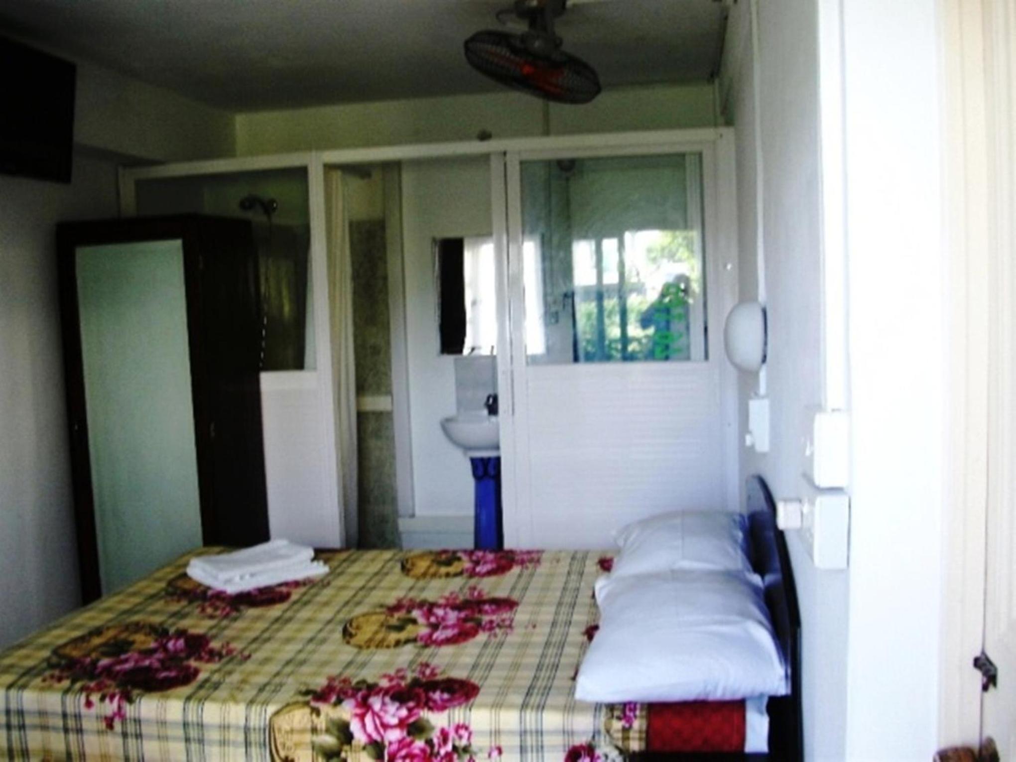 Budget Single Room photo 2