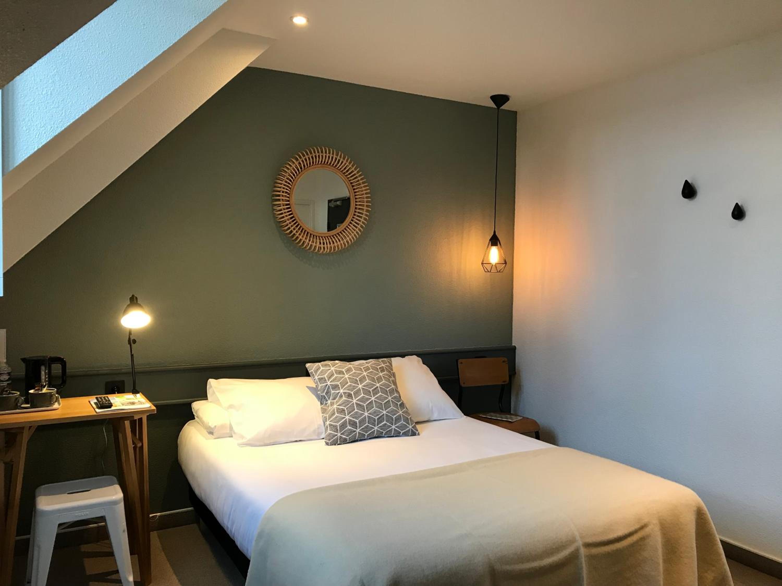 Classic Double Room City Side - Photo 4