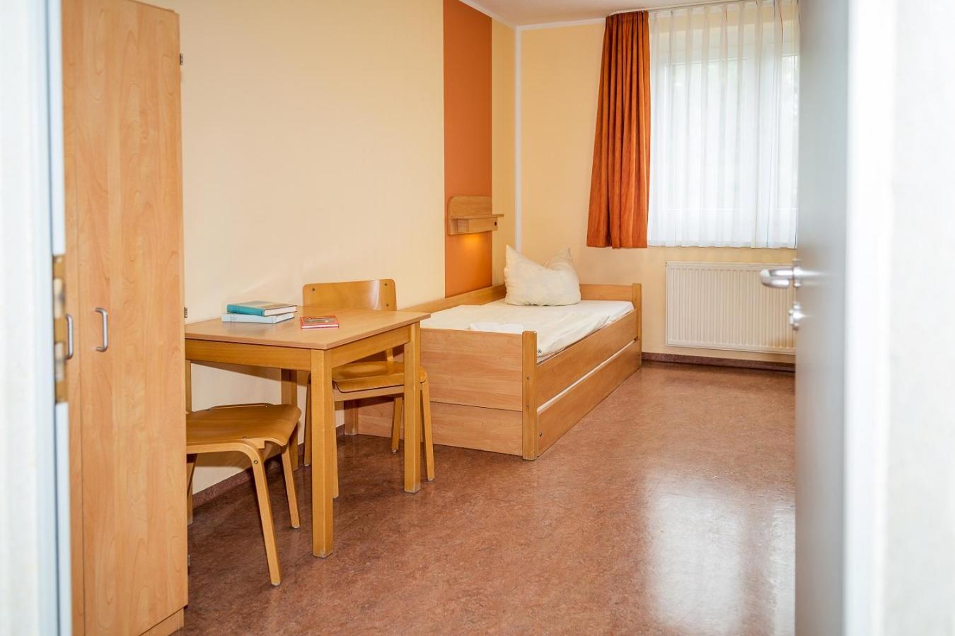 Single Room With Shared Bathroom photo 1