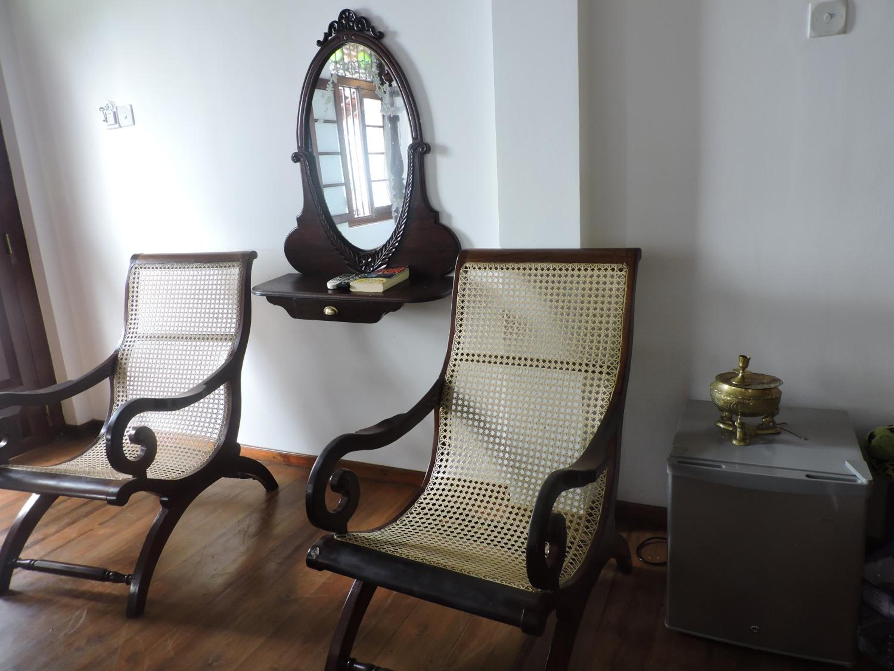 Standard King Room - Photo 6