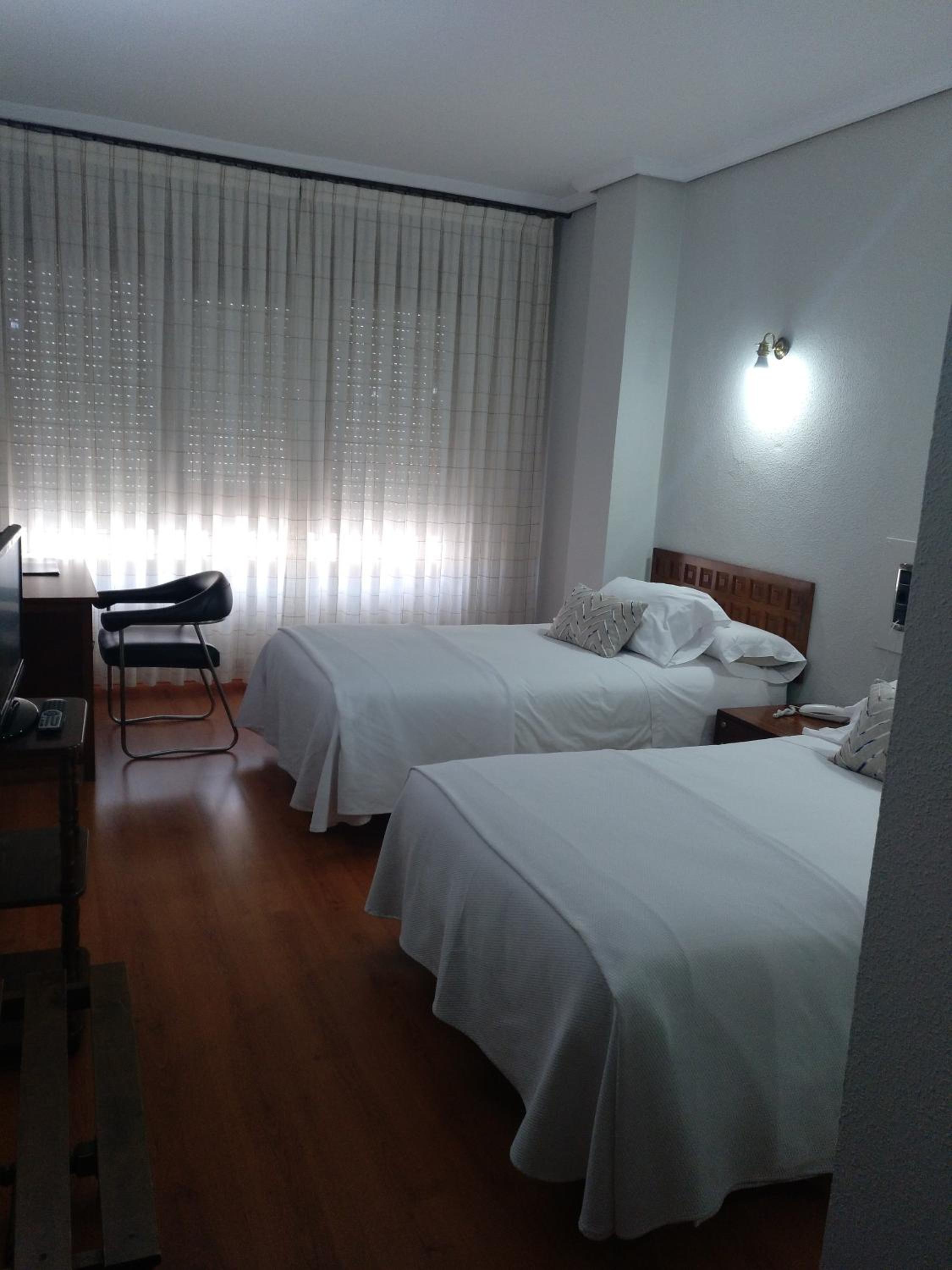 Single Room photo 2
