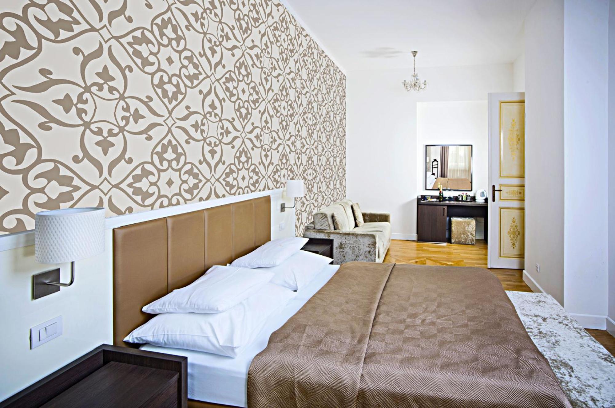 Available room