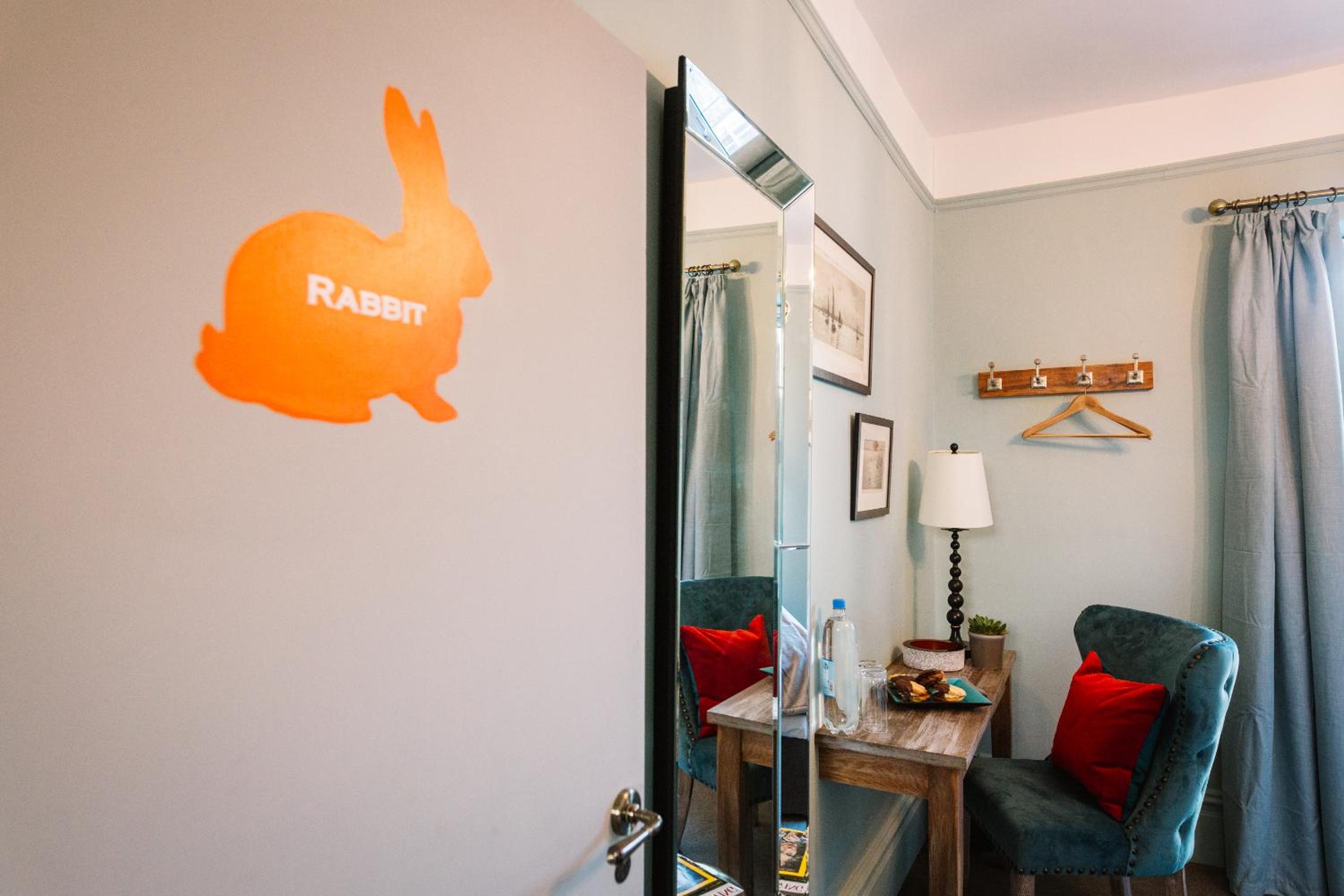 Double or Twin Room - Photo 4
