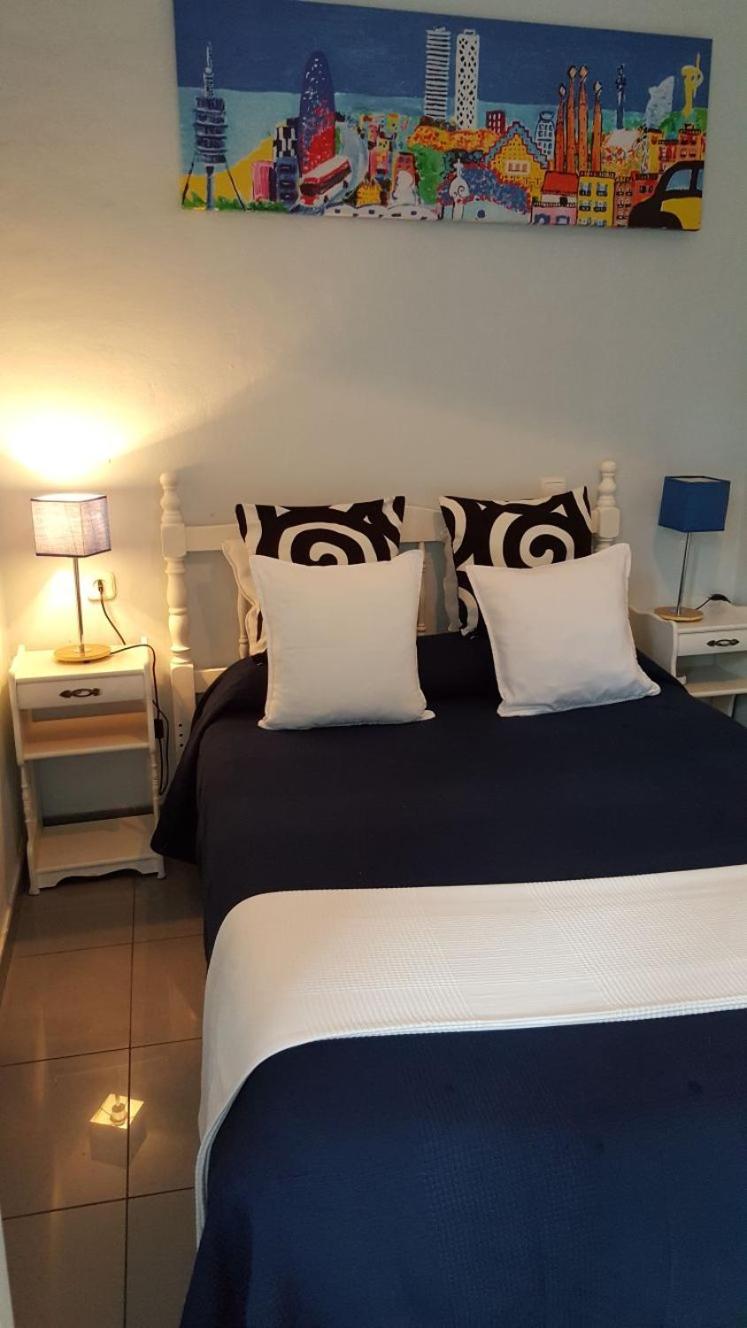 Double Room with Shared Bathroom photo 3