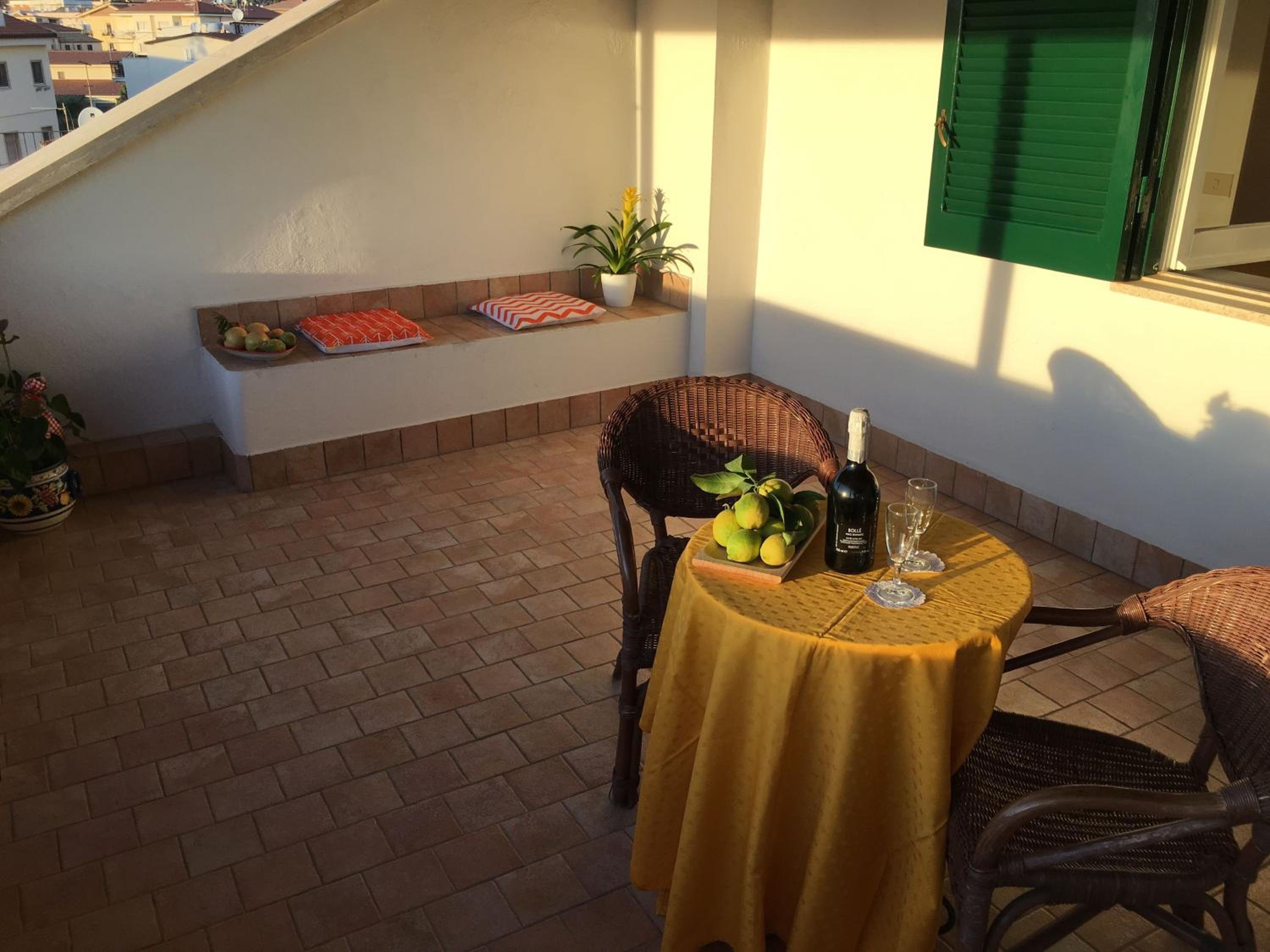 Double Room with Patio photo 3