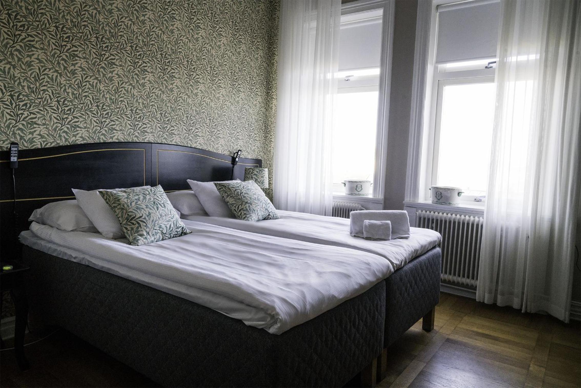 Large Double Or Twin Room