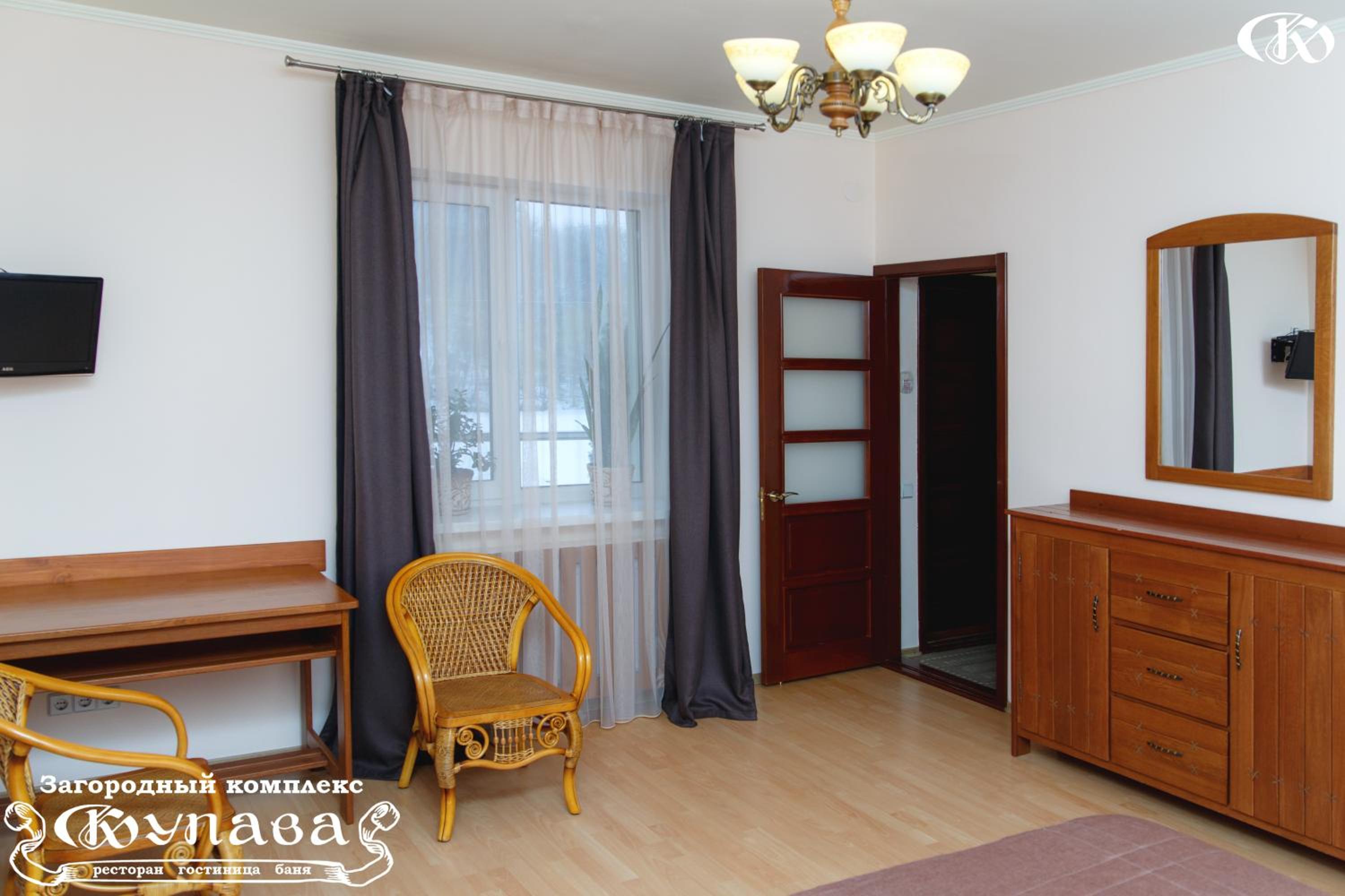 King Room with Balcony photo 2